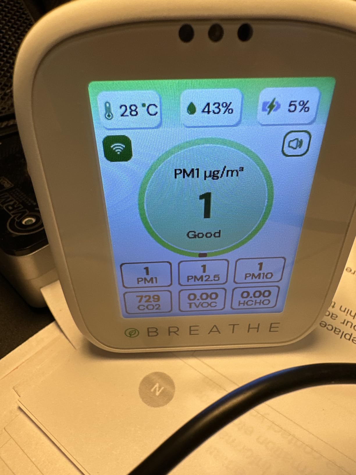 BREATHE Airmonitor Plus: Smart Air Quality Monitor Indoor - 8-in-1 CO2 Meter, Formaldehyde Detector, VOC Meter, PM1/2.5/10, Temperature & Humidity - Air Quality Tester for Home with App - Customer Photo 2