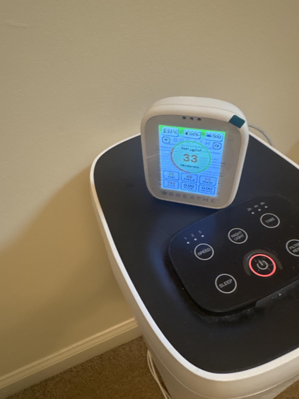 BREATHE Airmonitor Plus: Smart Air Quality Monitor Indoor - 8-in-1 CO2 Meter, Formaldehyde Detector, VOC Meter, PM1/2.5/10, Temperature & Humidity - Air Quality Tester for Home with App - Customer Photo 4