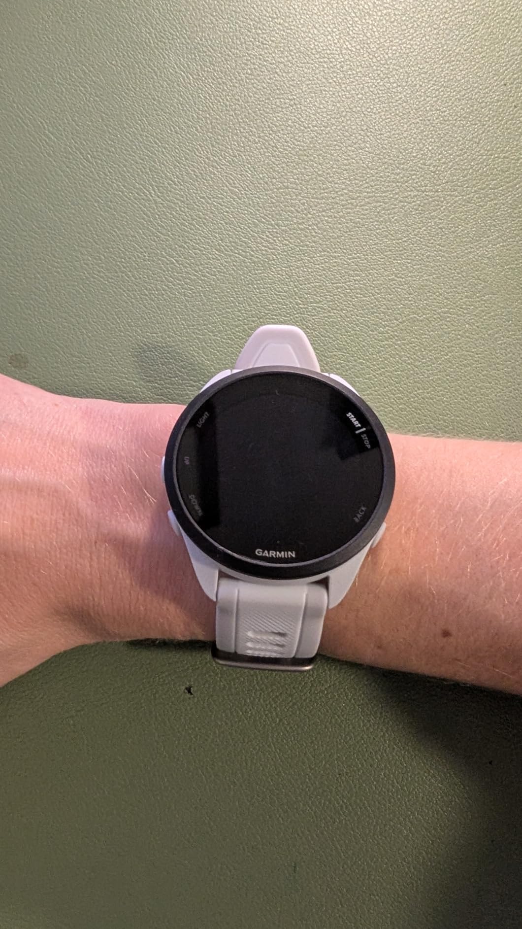Garmin Forerunner 165, Running Smartwatch, Colorful AMOLED Display, Training Metrics and Recovery Insights, Black Customer Review Garmin Forerunner 165, Running Smartwatch, Colorful AMOLED Display, Training Metrics and Recovery Insights, Black - Customer Photo 4