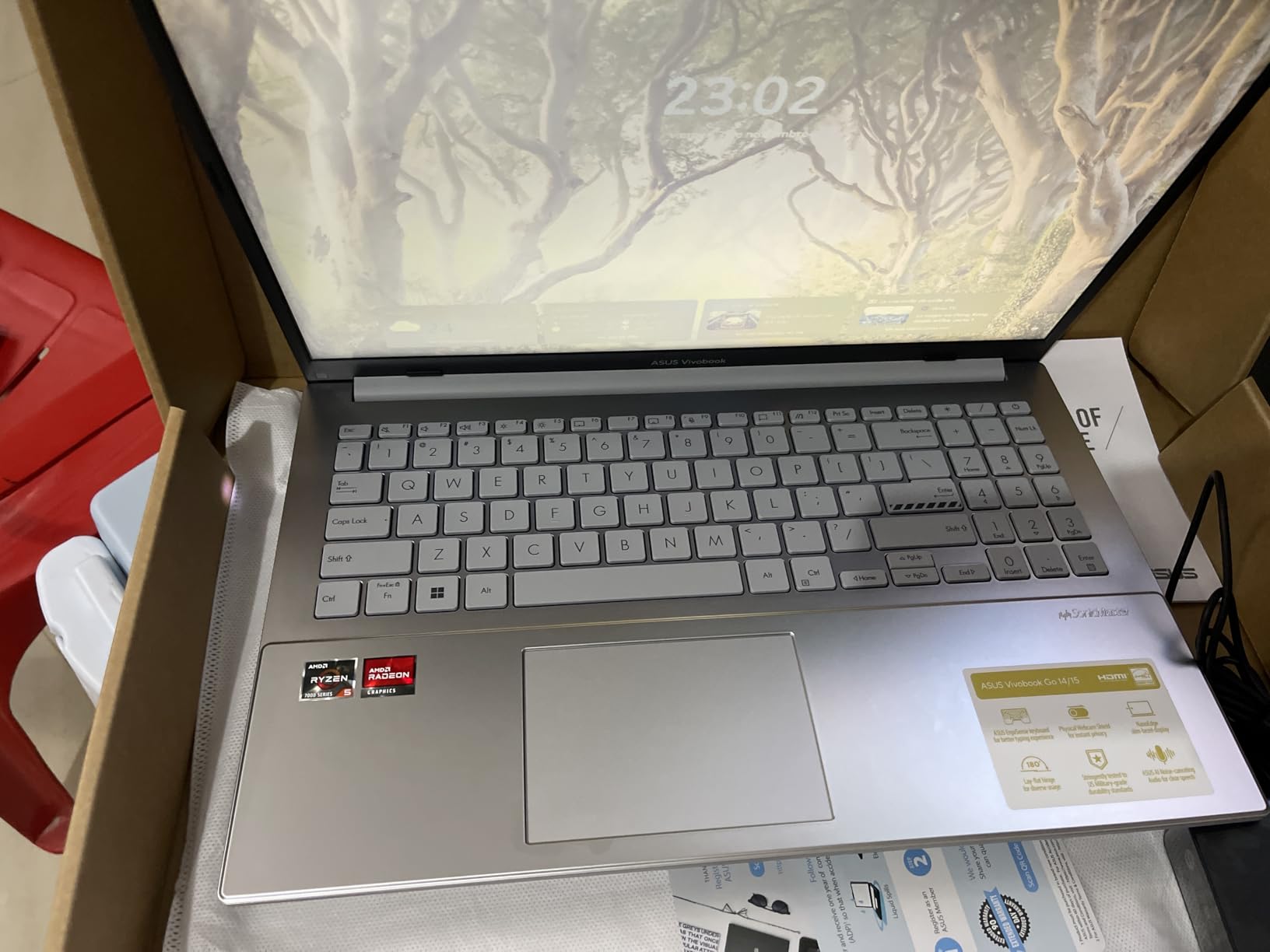 ASUS Vivobook Go 15.6 ASUS Vivobook Go 15.6