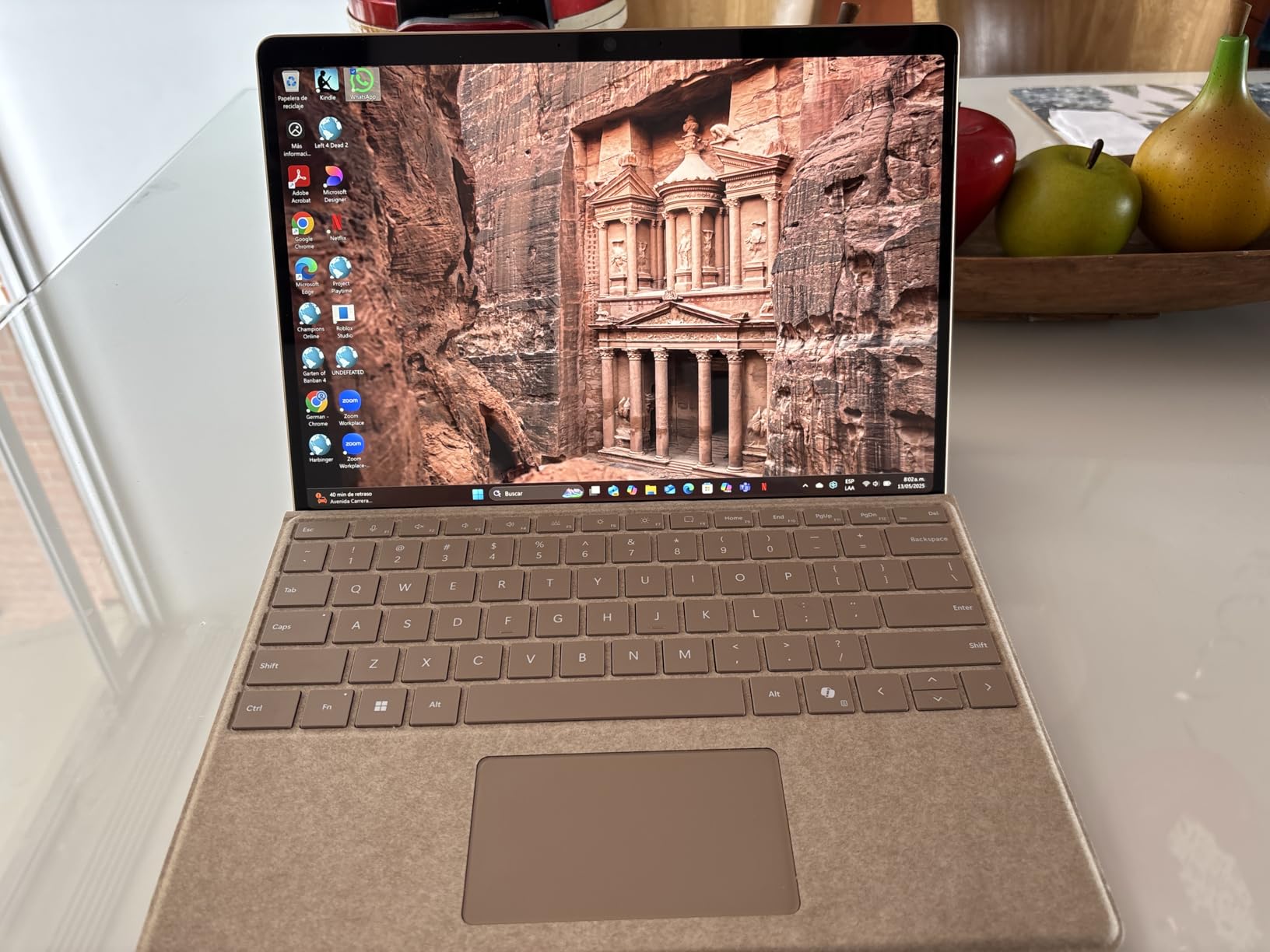 Microsoft Surface Pro 2-in-1 Laptop/Tablet (2024), 13 Microsoft Surface Pro 2-in-1 Laptop/Tablet (2024), 13