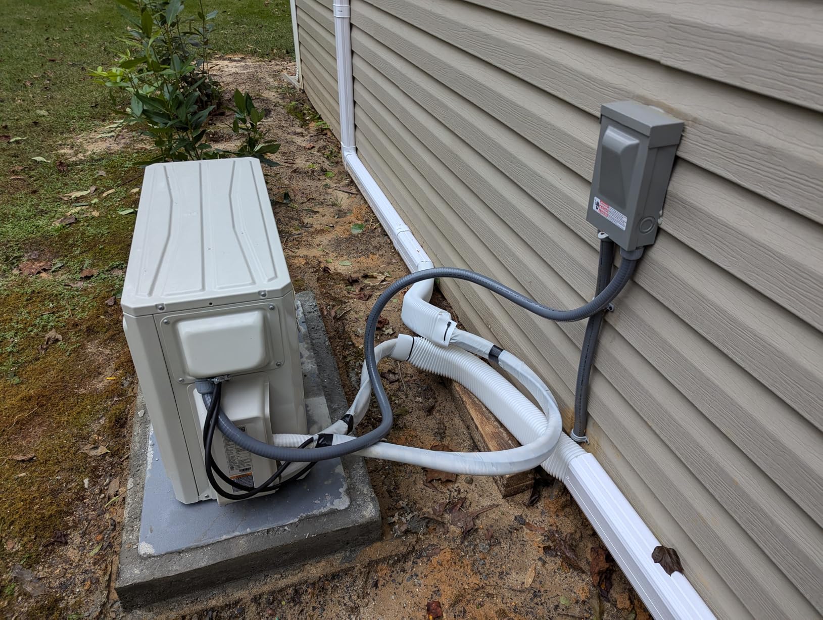 TOSOT 18,000 BTU Dual 2 Zone Mini Split Air Conditioner with Heat Pump, 21 SEER2, 230V, Wifi-Enabled Ductless Inverter Split System with 16.4 ft Copper Line Set, 9,000 + 9,000 BTU, Cosmo Series - Customer Photo 2