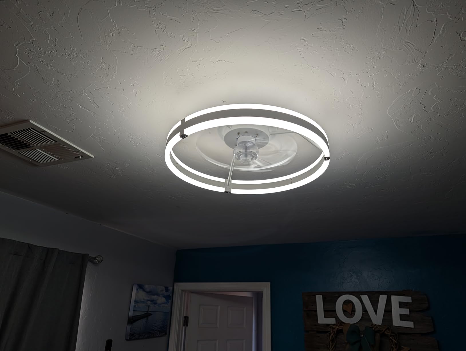 ZMISHIBO Ceiling Fans with Lights and Remote, 19.7'' Low Profile Ceiling Fan, 3000-6000K Dimmable Modern Flush Mount LED Fan Light, 6 Wind Speeds, Black Fandelier Ceiling Fans for Bedroom Customer Review ZMISHIBO Ceiling Fans with Lights and Remote, 19.7'' Low Profile Ceiling Fan, 3000-6000K Dimmable Modern Flush Mount LED Fan Light, 6 Wind Speeds, Black Fandelier Ceiling Fans for Bedroom - Customer Photo 1