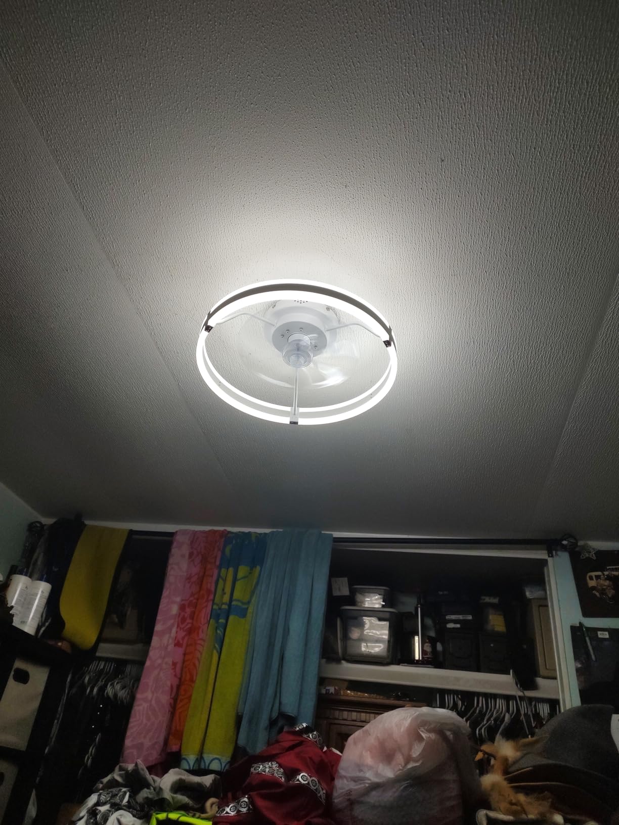 ZMISHIBO Ceiling Fans with Lights and Remote, 19.7'' Low Profile Ceiling Fan, 3000-6000K Dimmable Modern Flush Mount LED Fan Light, 6 Wind Speeds, Black Fandelier Ceiling Fans for Bedroom Customer Review ZMISHIBO Ceiling Fans with Lights and Remote, 19.7'' Low Profile Ceiling Fan, 3000-6000K Dimmable Modern Flush Mount LED Fan Light, 6 Wind Speeds, Black Fandelier Ceiling Fans for Bedroom - Customer Photo 2