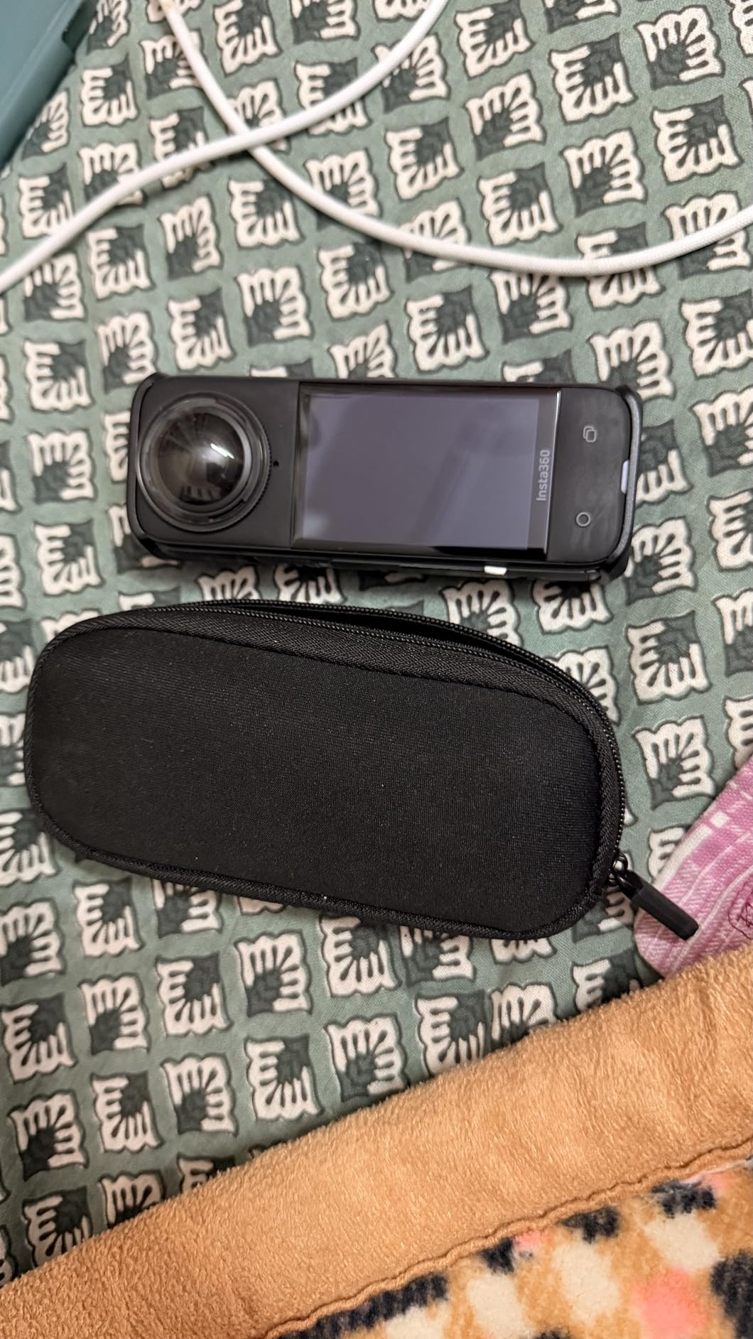 Insta360 X4 Standard Bundle - Waterproof 8K 360 Action Camera, 4K Wide-Angle Video, Invisible Selfie Stick Effect, Removable Lens Guards, 135 Min Battery Life, AI Editing, Stabilization Customer Review Insta360 X4 Standard Bundle - Waterproof 8K 360 Action Camera, 4K Wide-Angle Video, Invisible Selfie Stick Effect, Removable Lens Guards, 135 Min Battery Life, AI Editing, Stabilization - Customer Photo 2
