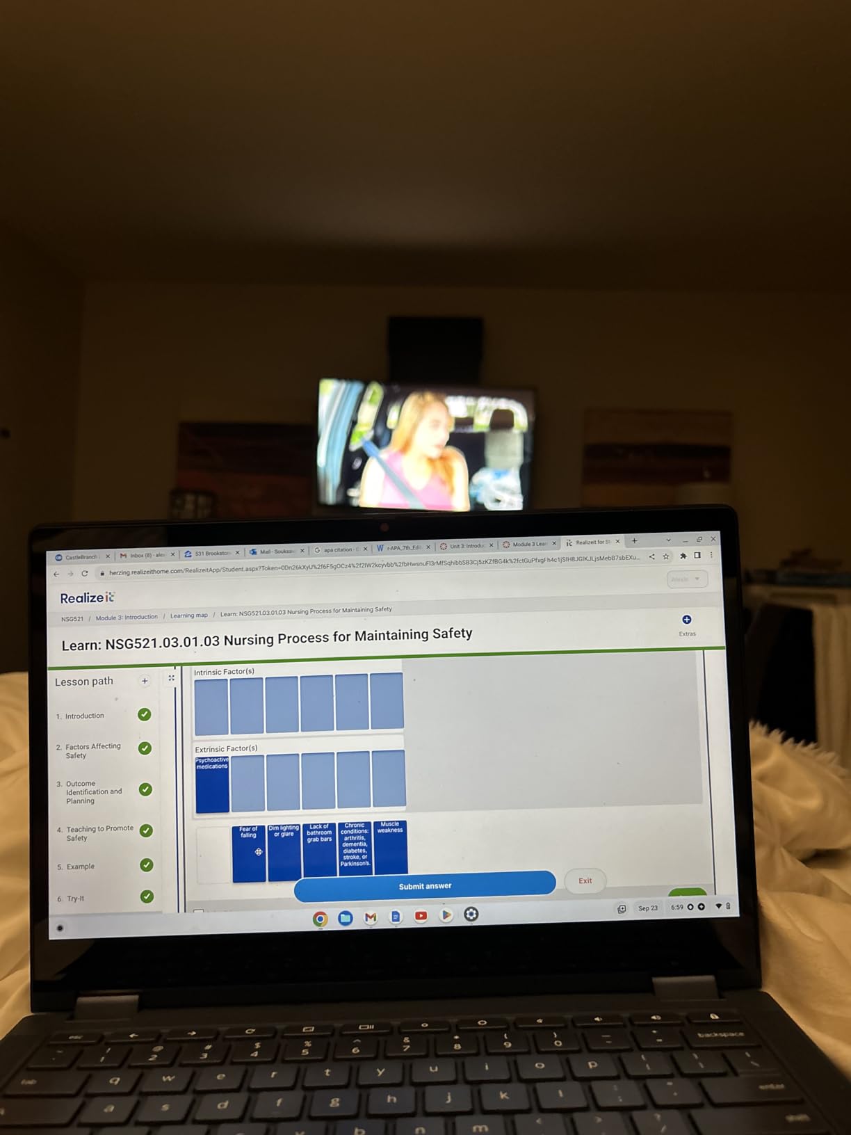 IdeaPad Flex 5i Chromebook Plus 14 IdeaPad Flex 5i Chromebook Plus 14