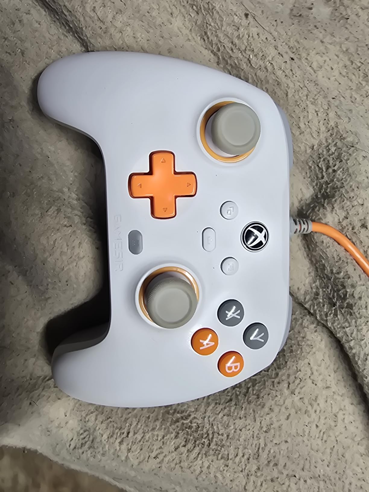 GameSir T7 Wired Controller for Xbox Series X|S, Xbox One & Windows 10/11, Plug and Play Gaming Gamepad with Hall Effect Joysticks/Hall Trigger, 3.5 mm Audio Jack - White Customer Review GameSir T7 Wired Controller for Xbox Series X|S, Xbox One & Windows 10/11, Plug and Play Gaming Gamepad with Hall Effect Joysticks/Hall Trigger, 3.5 mm Audio Jack - White - Customer Photo 1