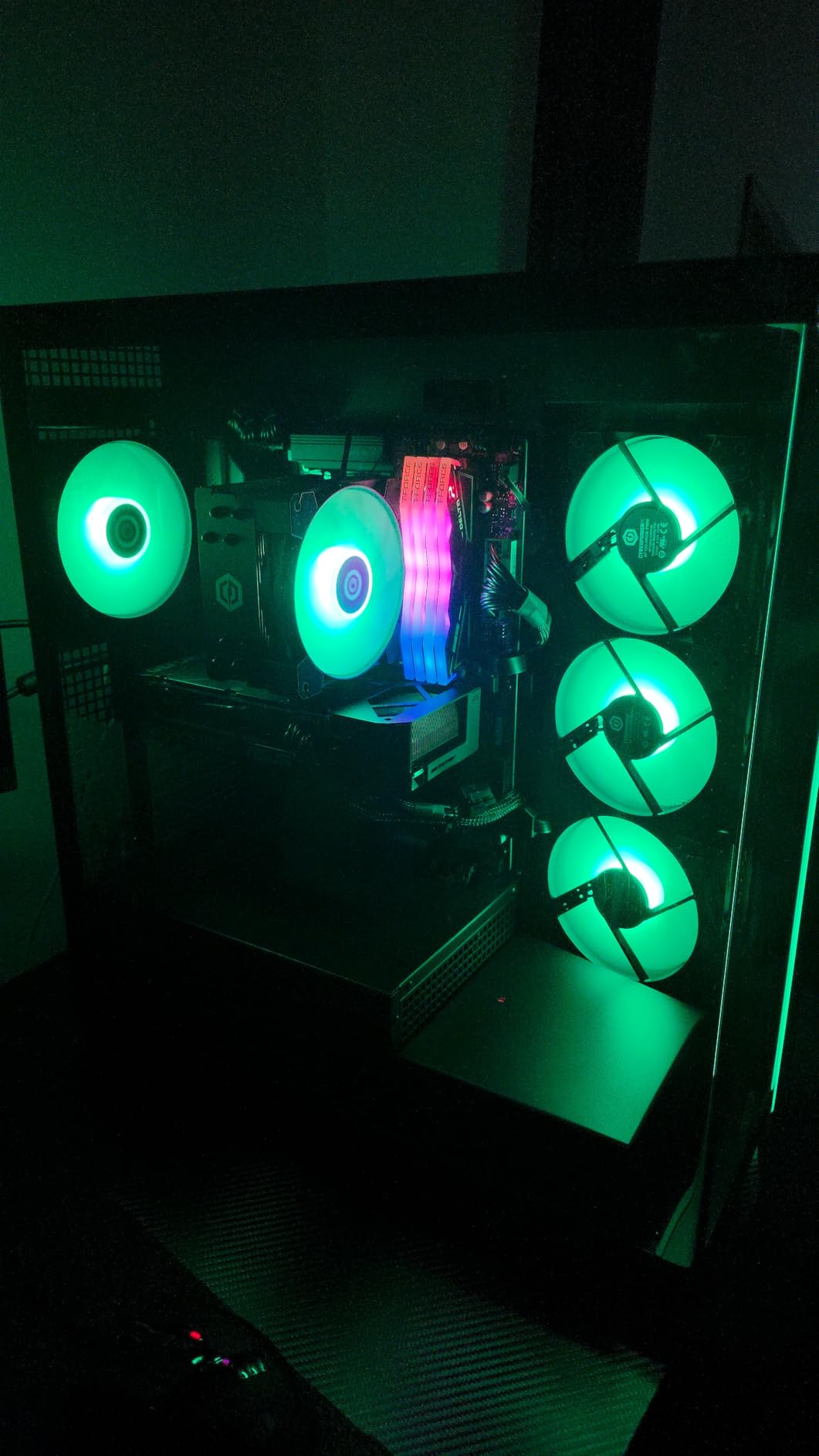 CyberPowerPC Gamer Master Gaming PC, AMD Ryzen 5 5500 3.6GHz, Radeon RX 6400 4GB, 16GB DDR4, 500GB PCIe Gen4 SSD, WiFi Ready & Windows 11 Home (GMA3100A) Customer Review CyberPowerPC Gamer Master Gaming PC, AMD Ryzen 5 5500 3.6GHz, Radeon RX 6400 4GB, 16GB DDR4, 500GB PCIe Gen4 SSD, WiFi Ready & Windows 11 Home (GMA3100A) - Customer Photo 1