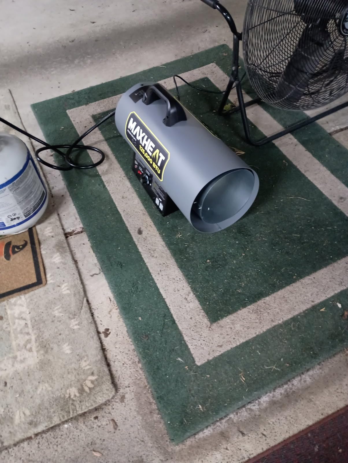 InoKraft Maxheat MH125 125,000 BTU Forced Air Propane Heater, Auto 25-95F On/OFF Control, Portable Garage/Shop Heater for Garages, Job Sites - 10ft Hose - Customer Photo 2