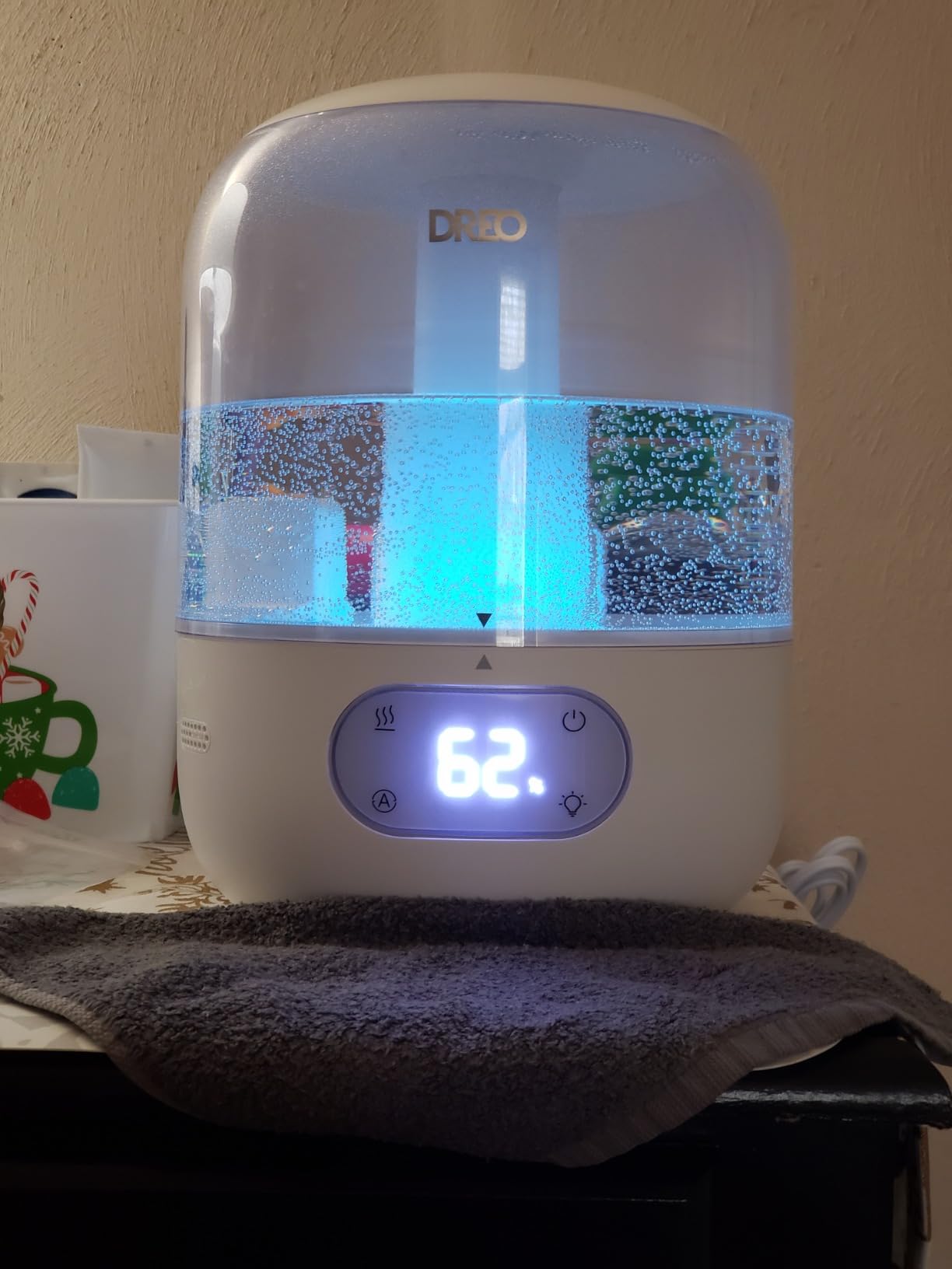 Dreo Humidifiers for Bedroom, 3L Top Fill 30H & 26dB Quiet Runtime for Large Room, Cool Mist Ultrasonic Humidifier with Humidity Sensor, Night Light for Home, Baby, Nursery, Plants, 360° Nozzle, White Customer Review Dreo Humidifiers for Bedroom, 3L Top Fill 30H & 26dB Quiet Runtime for Large Room, Cool Mist Ultrasonic Humidifier with Humidity Sensor, Night Light for Home, Baby, Nursery, Plants, 360° Nozzle, White - Customer Photo 5