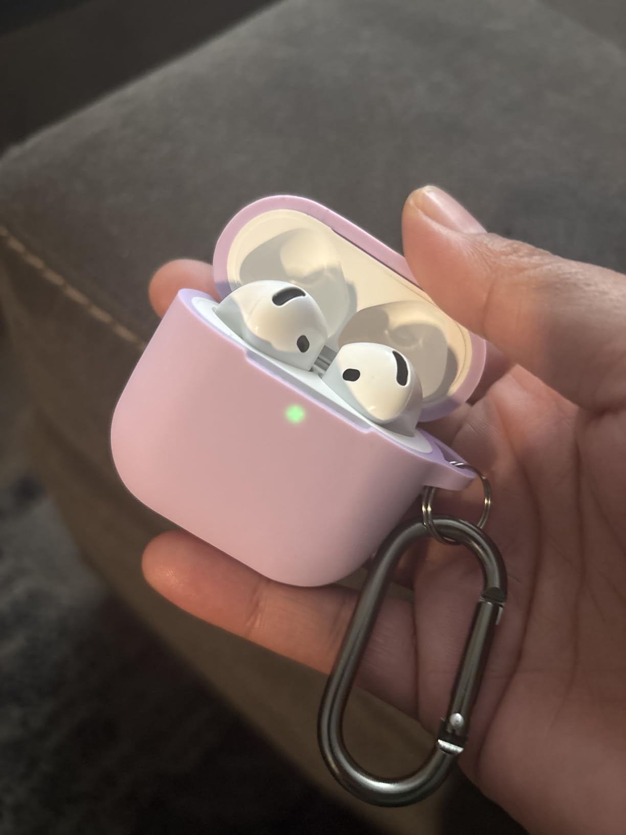 Apple AirPods 4 Wireless Earbuds, Bluetooth Headphones, Personalized Spatial Audio, Sweat and Water Resistant, USB-C Charging Case, H2 Chip, Up to 30 Hours of Battery Life, Effortless Setup for iPhone - Customer Photo 2
