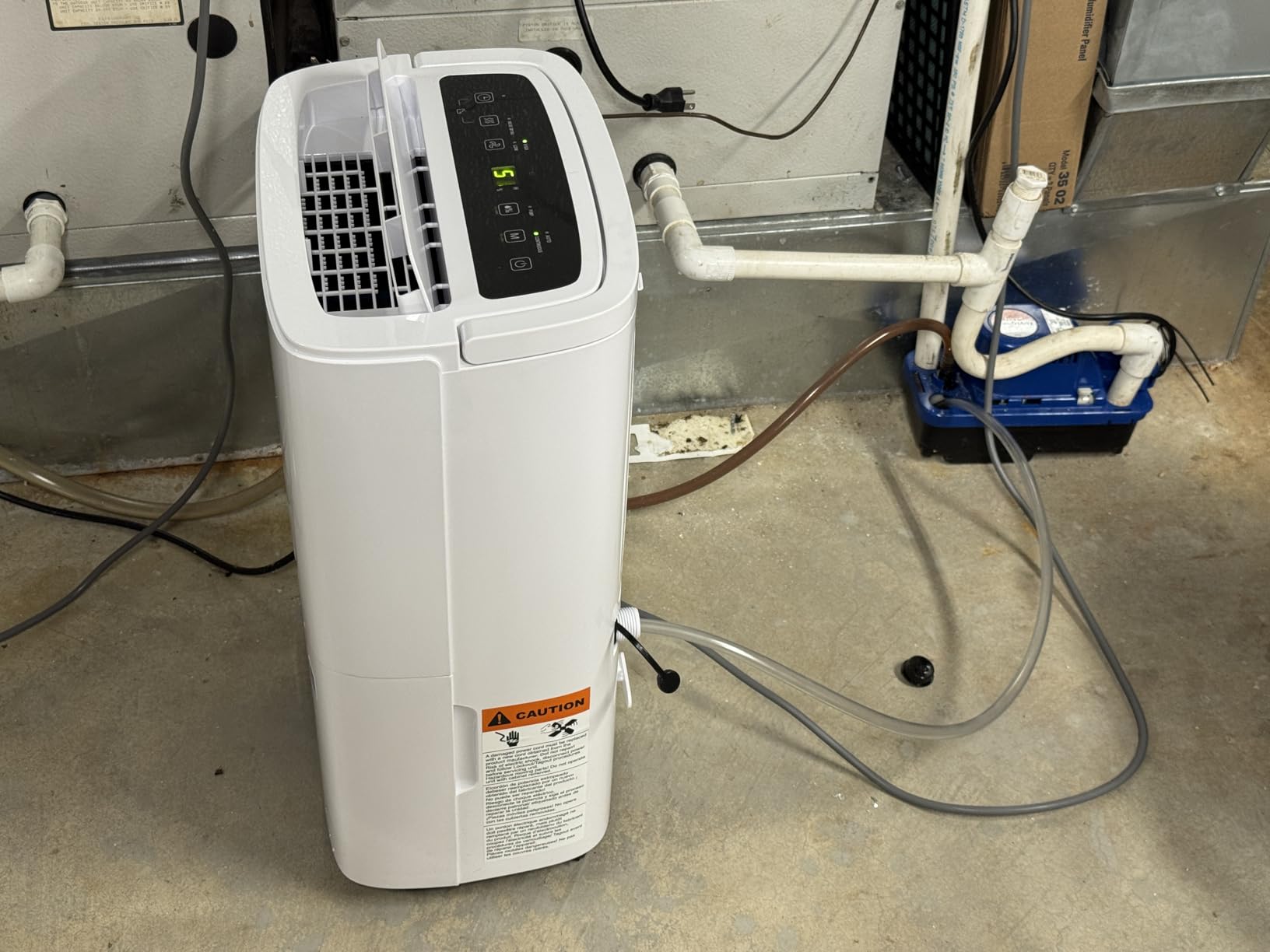 Waykar 2000 Sq. Ft Most Efficient Energy Star 2025 Dehumidifier for Home and Basement with Auto or Manual Drainage, Quiet 33dB Operation, 0.6 Gallon Water Tank Capacity Customer Review Waykar 2000 Sq. Ft Most Efficient Energy Star 2025 Dehumidifier for Home and Basement with Auto or Manual Drainage, Quiet 33dB Operation, 0.6 Gallon Water Tank Capacity - Customer Photo 5