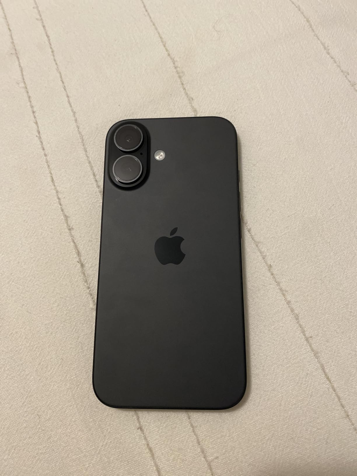 Apple iPhone 16, US Version, 128GB, Black - Unlocked (Renewed) Customer Review Apple iPhone 16, US Version, 128GB, Black - Unlocked (Renewed) - Customer Photo 2