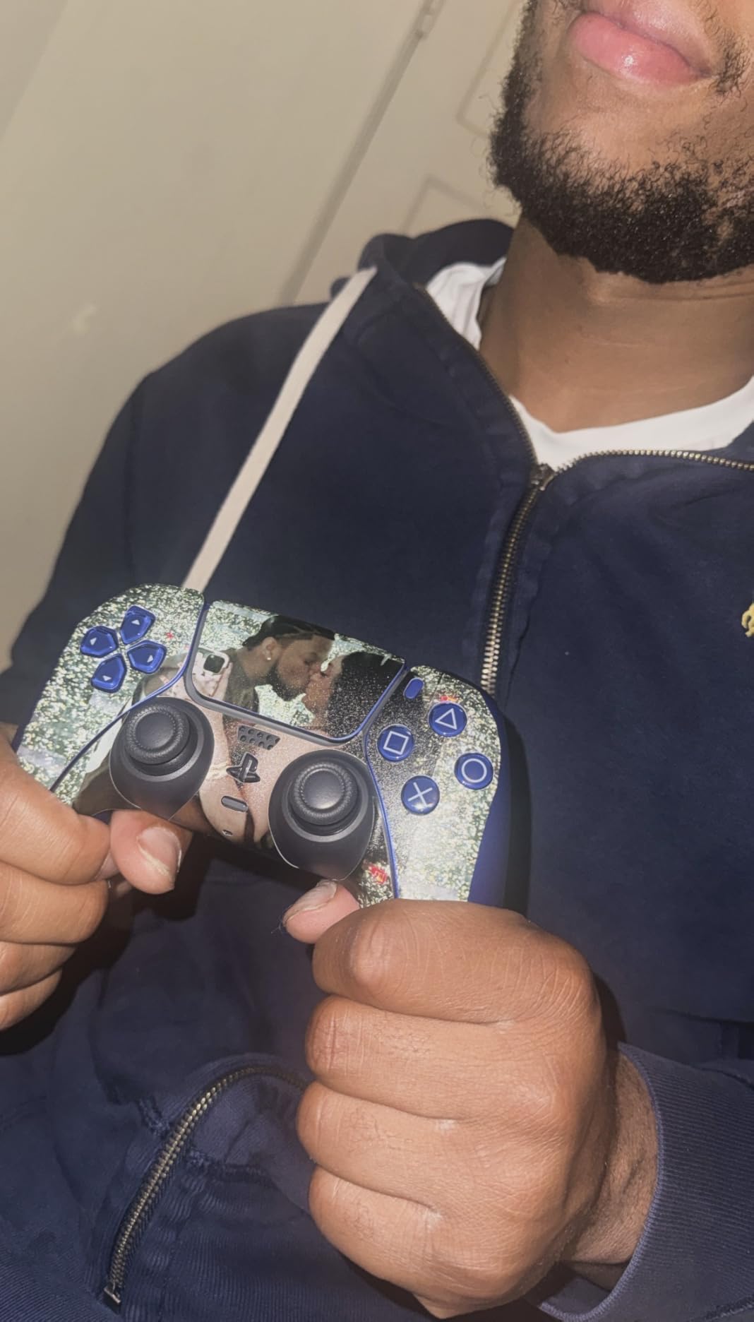 PlayStation DualSense™ Wireless Controller – Chroma Teal Customer Review PlayStation DualSense™ Wireless Controller – Chroma Teal - Customer Photo 1