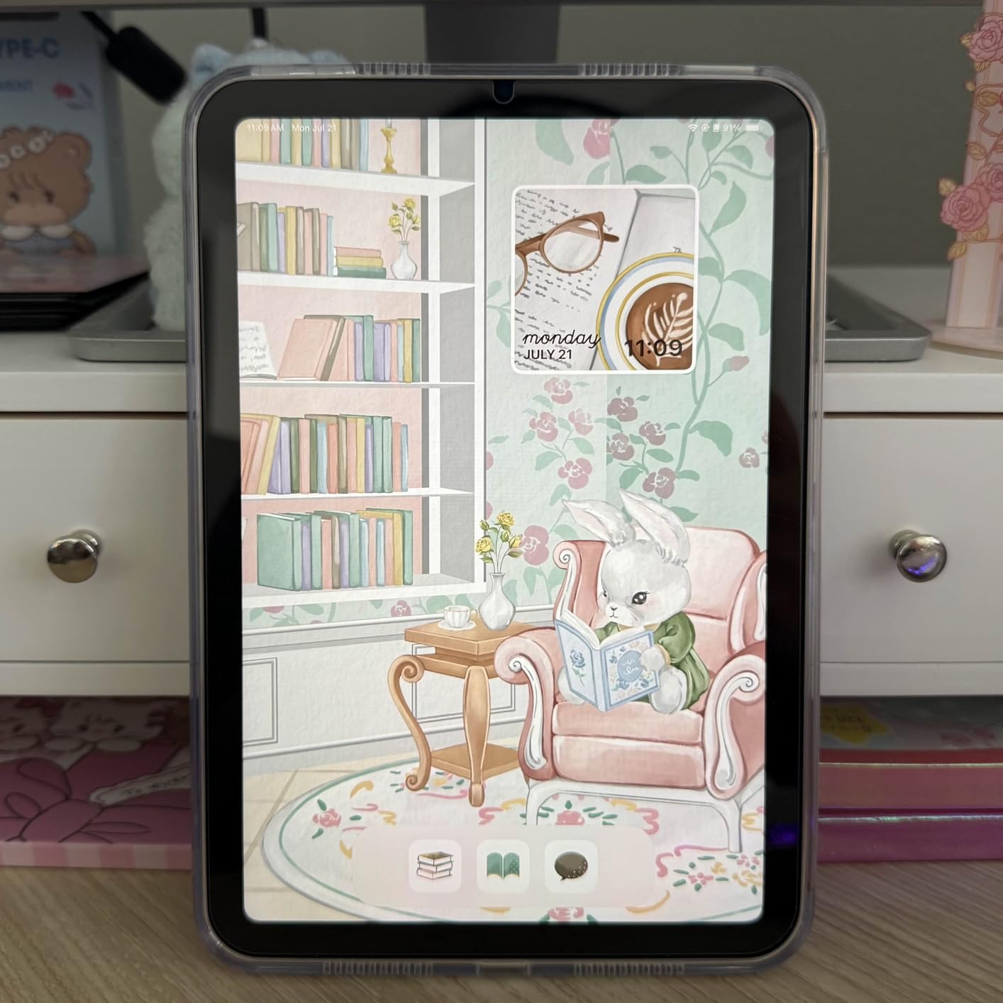 iPad mini (A17 Pro): Apple Intelligence, 8.3-inch Liquid Retina Display, 128GB, Wi-Fi 6E, 12MP Front/12MP Back Camera, Touch ID, All-Day Battery Life — Space Gray Customer Review iPad mini (A17 Pro): Apple Intelligence, 8.3-inch Liquid Retina Display, 128GB, Wi-Fi 6E, 12MP Front/12MP Back Camera, Touch ID, All-Day Battery Life — Space Gray - Customer Photo 2