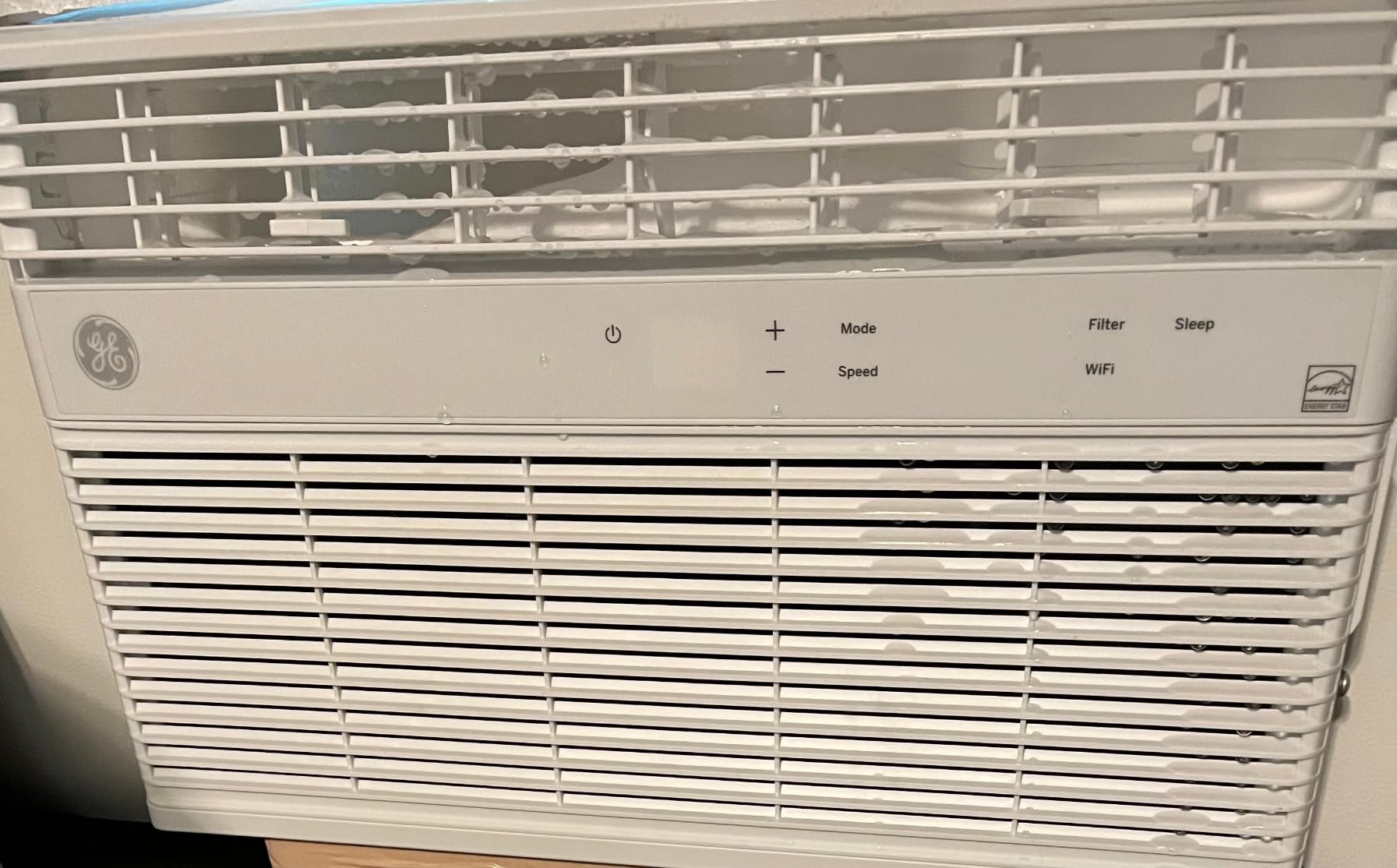 GE Window Air Conditioner 12,000 BTU for Rooms up to 550 sq ft., Wi-Fi Enabled, Energy-Efficient Cooling for Large Rooms, Easy Install Kit, Control Using Remote or Smartphone App, White - Customer Photo 3