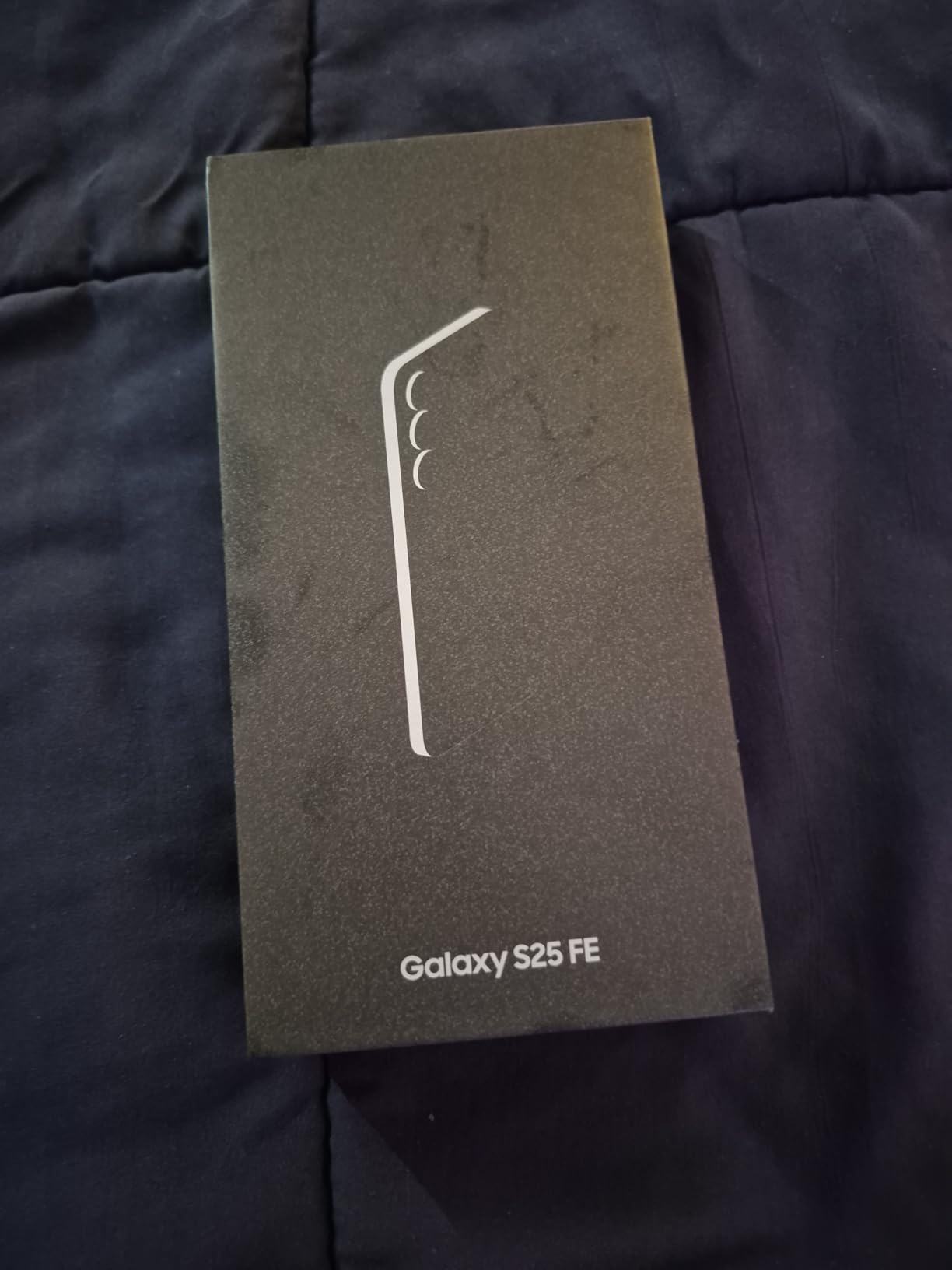 SAMSUNG Galaxy S25 Ultra, 512GB Smartphone, Unlocked Android, AI Night Mode Camera, Snapdragon 8 Elite Fast Processor, 5000mAh Battery, Built-in S Pen, 2025, US 1 Yr Warranty, Titanium Black Customer Review SAMSUNG Galaxy S25 Ultra, 512GB Smartphone, Unlocked Android, AI Night Mode Camera, Snapdragon 8 Elite Fast Processor, 5000mAh Battery, Built-in S Pen, 2025, US 1 Yr Warranty, Titanium Black - Customer Photo 1