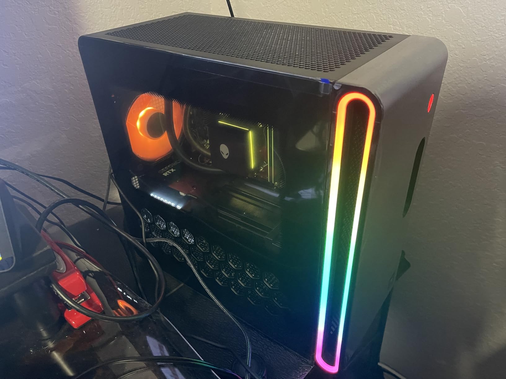 Alienware Aurora Gaming Desktop ACT1250 - Intel Core Ultra 7 265F, 32GB DDR5 RAM, 1TB SSD, NVIDIA GeForce RTX 5070, 1000W Platinum Rated PSU, Windows 11 Home, Clear Panel - Black Customer Review Alienware Aurora Gaming Desktop ACT1250 - Intel Core Ultra 7 265F, 32GB DDR5 RAM, 1TB SSD, NVIDIA GeForce RTX 5070, 1000W Platinum Rated PSU, Windows 11 Home, Clear Panel - Black - Customer Photo 5