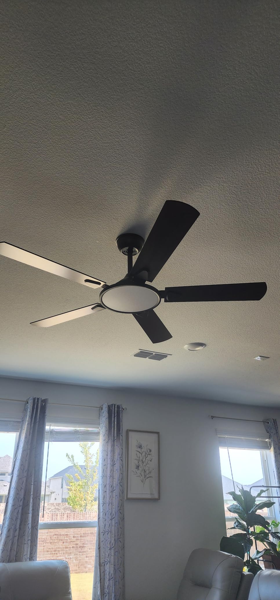 OJX Ceiling Fans with Lights, 52 inch Ceiling fan with Light and Remote/APP Control, 3CCT, Quiet DC Reversible, Dimmable, Modern Ceiling Fan for Bedroom, Living Room, Kitchen, Indoor/Outdoor Use Customer Review OJX Ceiling Fans with Lights, 52 inch Ceiling fan with Light and Remote/APP Control, 3CCT, Quiet DC Reversible, Dimmable, Modern Ceiling Fan for Bedroom, Living Room, Kitchen, Indoor/Outdoor Use - Customer Photo 3