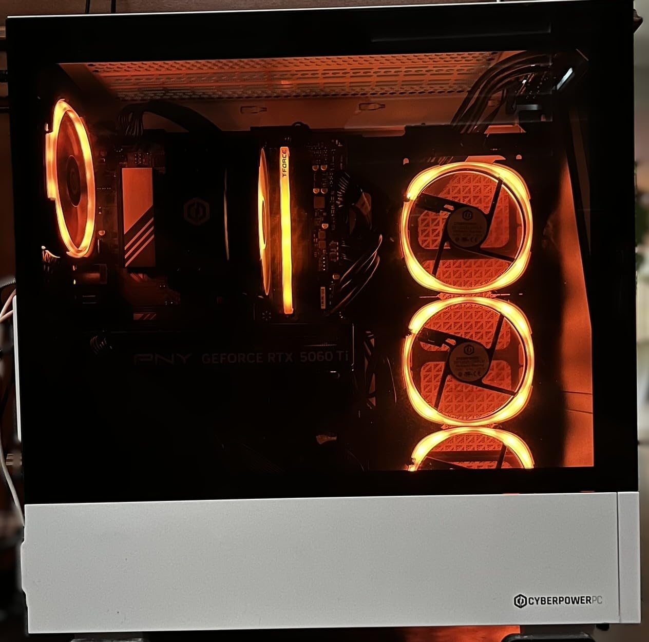 CyberPowerPC Gamer Xtreme VR Gaming PC, Intel Core i7-14700F 2.1GHz, GeForce RTX 5060 Ti 16GB, 16GB DDR5, 1TB PCIe 4.0 SSD, WiFi Ready & Windows 11 Home (GXiVR8040A17) Customer Review CyberPowerPC Gamer Xtreme VR Gaming PC, Intel Core i7-14700F 2.1GHz, GeForce RTX 5060 Ti 16GB, 16GB DDR5, 1TB PCIe 4.0 SSD, WiFi Ready & Windows 11 Home (GXiVR8040A17) - Customer Photo 1