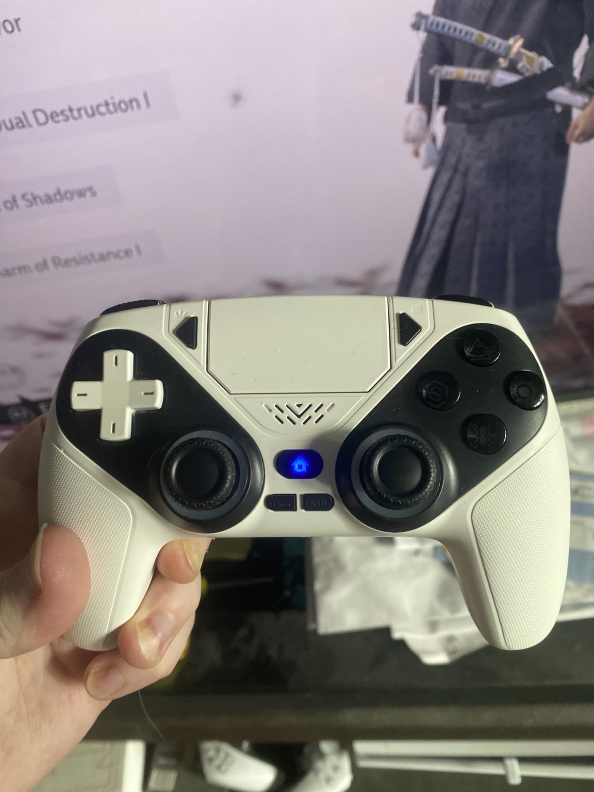 Gamrombo LED Wireless Controller for PS5, Compatible with PS5 Pro/Slim/PC, Dual Vibration, Macro/Turbo Function, 3.5mm Audio Jack, 6-Axis Motion Control Gamepad with Speaker (White) Customer Review Gamrombo LED Wireless Controller for PS5, Compatible with PS5 Pro/Slim/PC, Dual Vibration, Macro/Turbo Function, 3.5mm Audio Jack, 6-Axis Motion Control Gamepad with Speaker (White) - Customer Photo 2