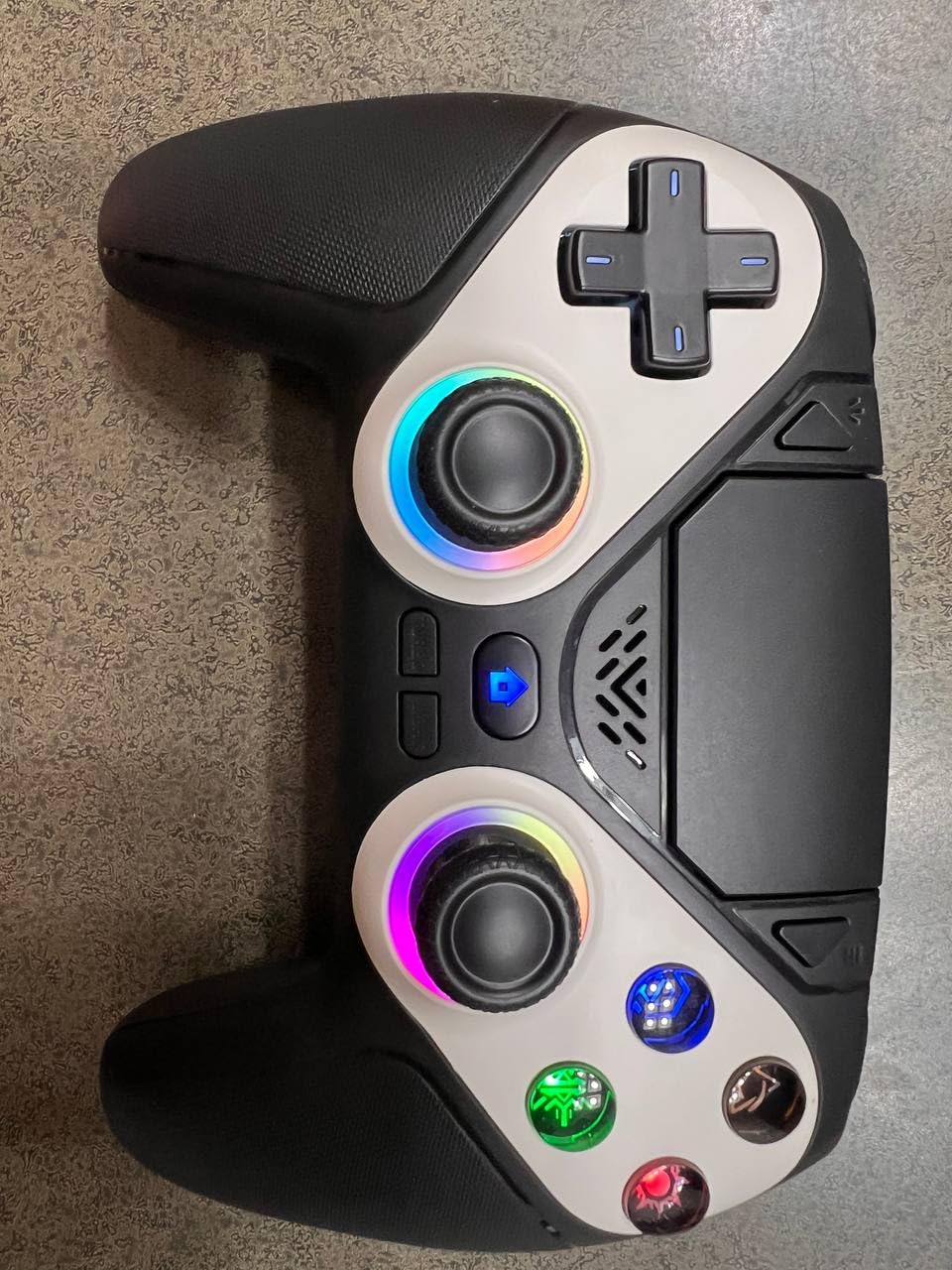 Gamrombo LED Wireless Controller for PS5, Compatible with PS5 Pro/Slim/PC, Dual Vibration, Macro/Turbo Function, 3.5mm Audio Jack, 6-Axis Motion Control Gamepad with Speaker Customer Review Gamrombo LED Wireless Controller for PS5, Compatible with PS5 Pro/Slim/PC, Dual Vibration, Macro/Turbo Function, 3.5mm Audio Jack, 6-Axis Motion Control Gamepad with Speaker - Customer Photo 2