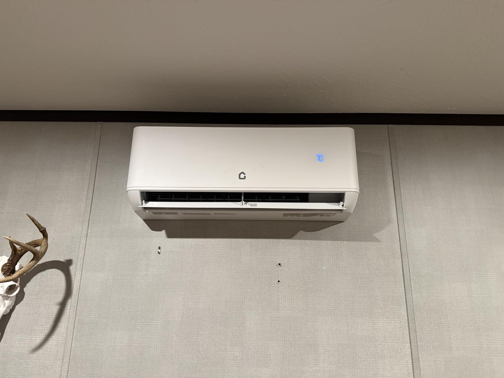 GarveeHome 12000 BTU Mini Split Air Conditioner Heat Pump System, Wifi Enabled 20 SEER2 208V- 230V Ductless AC Cool Up to 750 Sq. Ft, Compatible with Alexa, Complete Installation Kit, White Customer Review GarveeHome 12000 BTU Mini Split Air Conditioner Heat Pump System, Wifi Enabled 20 SEER2 208V- 230V Ductless AC Cool Up to 750 Sq. Ft, Compatible with Alexa, Complete Installation Kit, White - Customer Photo 2