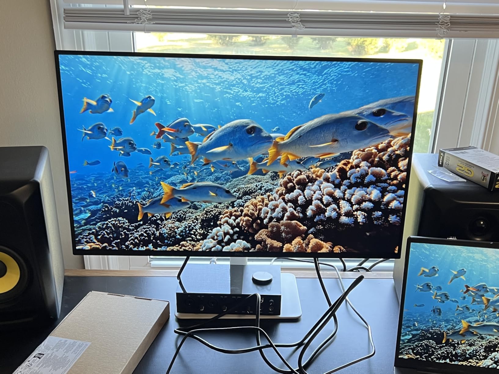 Dell 27 Plus 4K Monitor - S2725QS - 27-inch 4K (3840 x 2160) 120Hz 16:9 Display, IPS Panel, AMD FreeSync Premium, sRGB 99%, Integrated Speakers, 1500:1 Contrast Ratio, Comfortview Plus - Ash White Customer Review Dell 27 Plus 4K Monitor - S2725QS - 27-inch 4K (3840 x 2160) 120Hz 16:9 Display, IPS Panel, AMD FreeSync Premium, sRGB 99%, Integrated Speakers, 1500:1 Contrast Ratio, Comfortview Plus - Ash White - Customer Photo 1