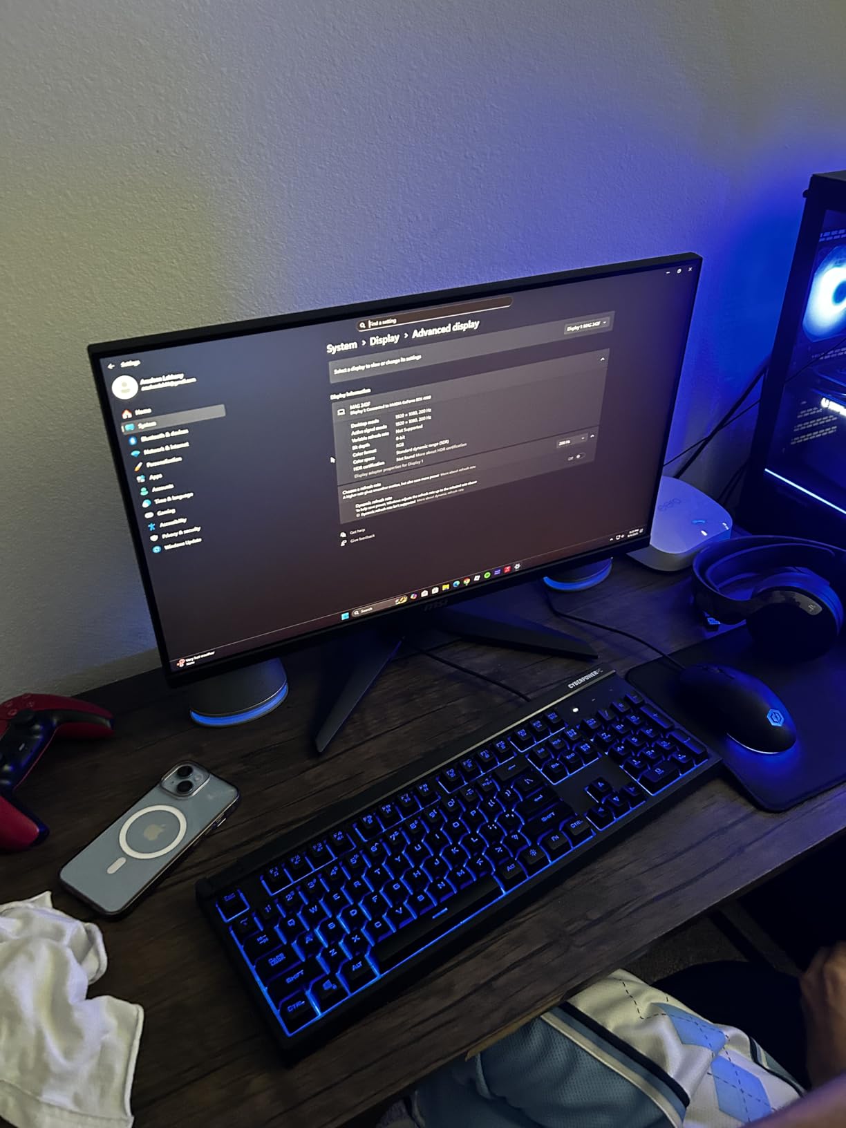 MSI MAG 242F 24-inch 1920 x 1080 (FHD) Gaming Monitor, 200Hz, Adaptive Sync, HDMI, DisplayPort, VESA Mountable, Tilt, Height Adjustable, Speaker, 0.5ms, Black Customer Review MSI MAG 242F 24-inch 1920 x 1080 (FHD) Gaming Monitor, 200Hz, Adaptive Sync, HDMI, DisplayPort, VESA Mountable, Tilt, Height Adjustable, Speaker, 0.5ms, Black - Customer Photo 1