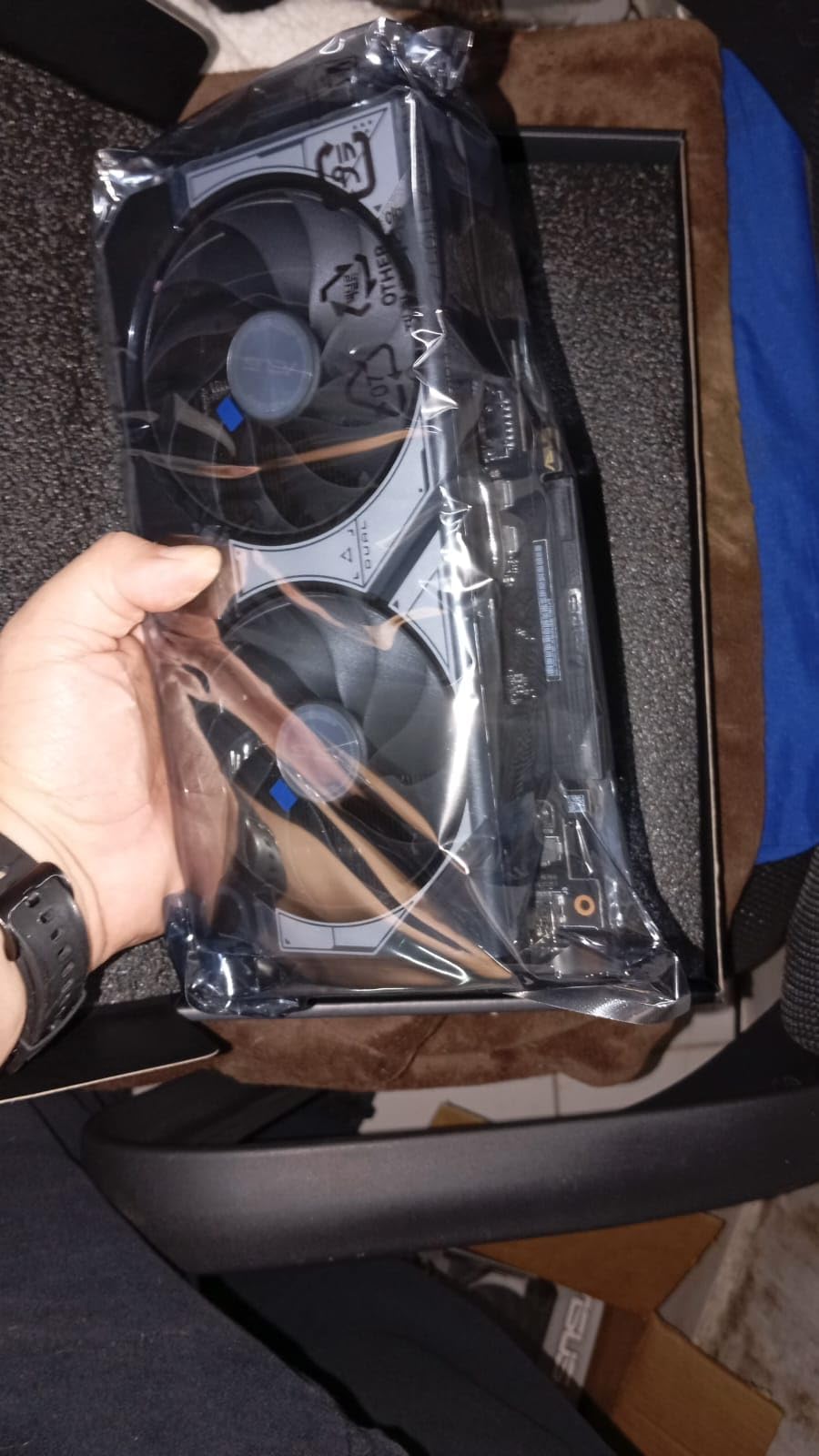 ASUS TUF Gaming GeForce RTX™ 5060 8GB GDDR7 OC Edition Gaming Graphics Card (PCIe® 5.0, HDMI®/DP 2.1, 3.1-Slot, Military-Grade Components, Protective PCB Coating, axial-tech Fans) Customer Review ASUS TUF Gaming GeForce RTX™ 5060 8GB GDDR7 OC Edition Gaming Graphics Card (PCIe® 5.0, HDMI®/DP 2.1, 3.1-Slot, Military-Grade Components, Protective PCB Coating, axial-tech Fans) - Customer Photo 1