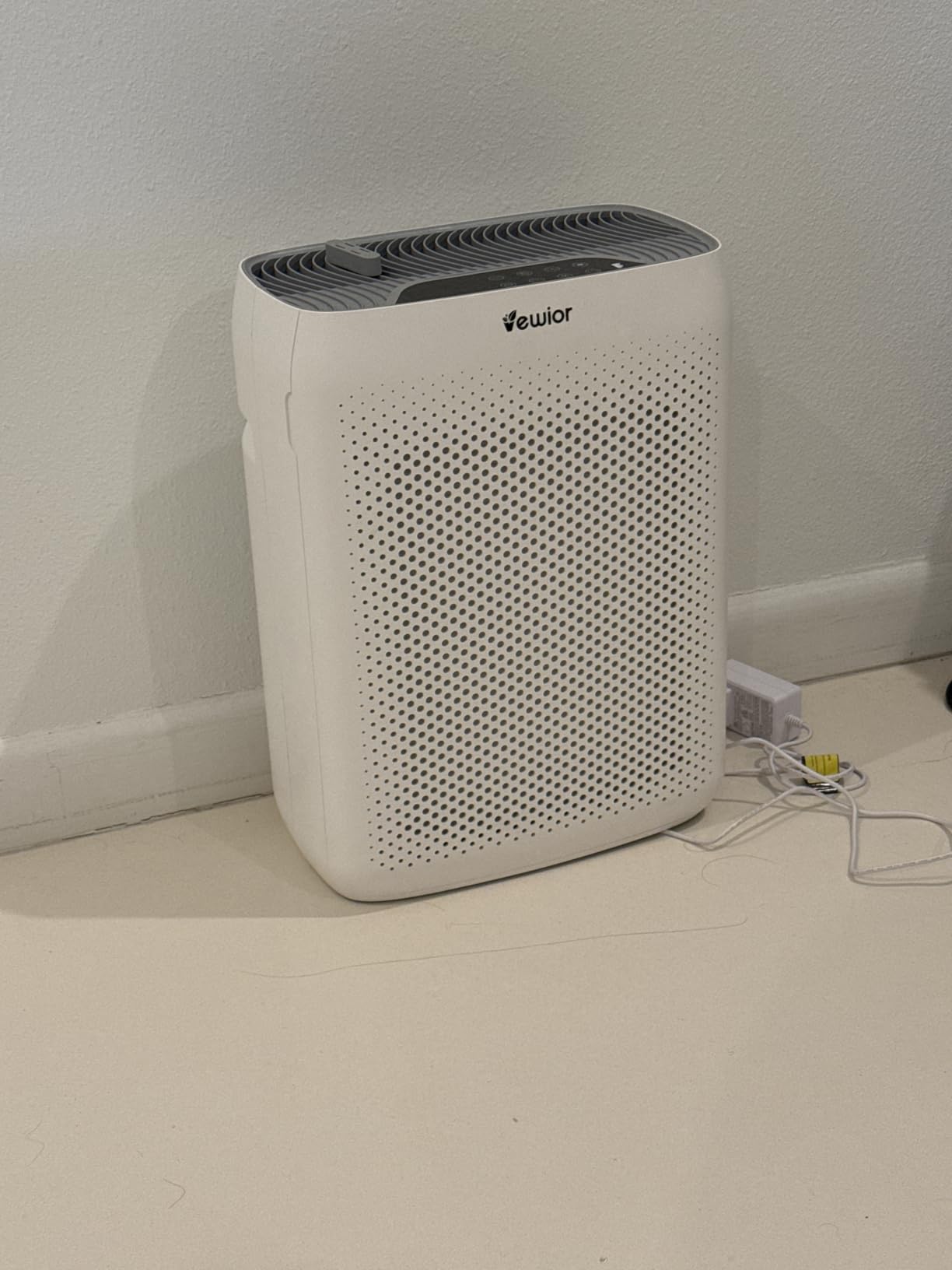 VEWIOR Air Purifiers for Home Large Room Up to 3000Sq.ft, H13 HEPA Air Purifier for Bedroom with PM2.5 Display Air Quality Sensor, Sleep Mode, Timer, Air Cleaner for Smoke, Pet Hair, Dust Pollen Customer Review VEWIOR Air Purifiers for Home Large Room Up to 3000Sq.ft, H13 HEPA Air Purifier for Bedroom with PM2.5 Display Air Quality Sensor, Sleep Mode, Timer, Air Cleaner for Smoke, Pet Hair, Dust Pollen - Customer Photo 1