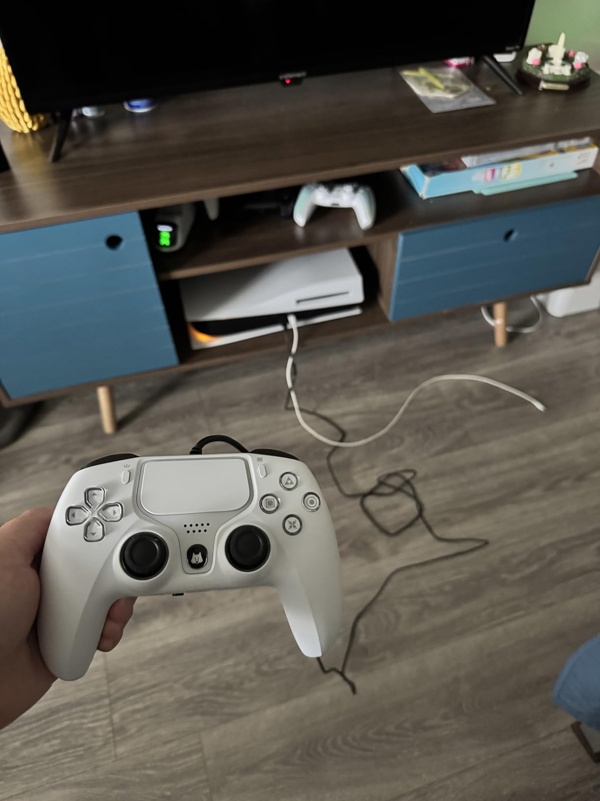 NBCP PS5 Wired Controller with Turbo, Hall Effect Triggers, Dual Vibration, 3.5mm Audio Jack Gamepad for PS5/PS4/PC/Steam Gaming Customer Review NBCP PS5 Wired Controller with Turbo, Hall Effect Triggers, Dual Vibration, 3.5mm Audio Jack Gamepad for PS5/PS4/PC/Steam Gaming - Customer Photo 1