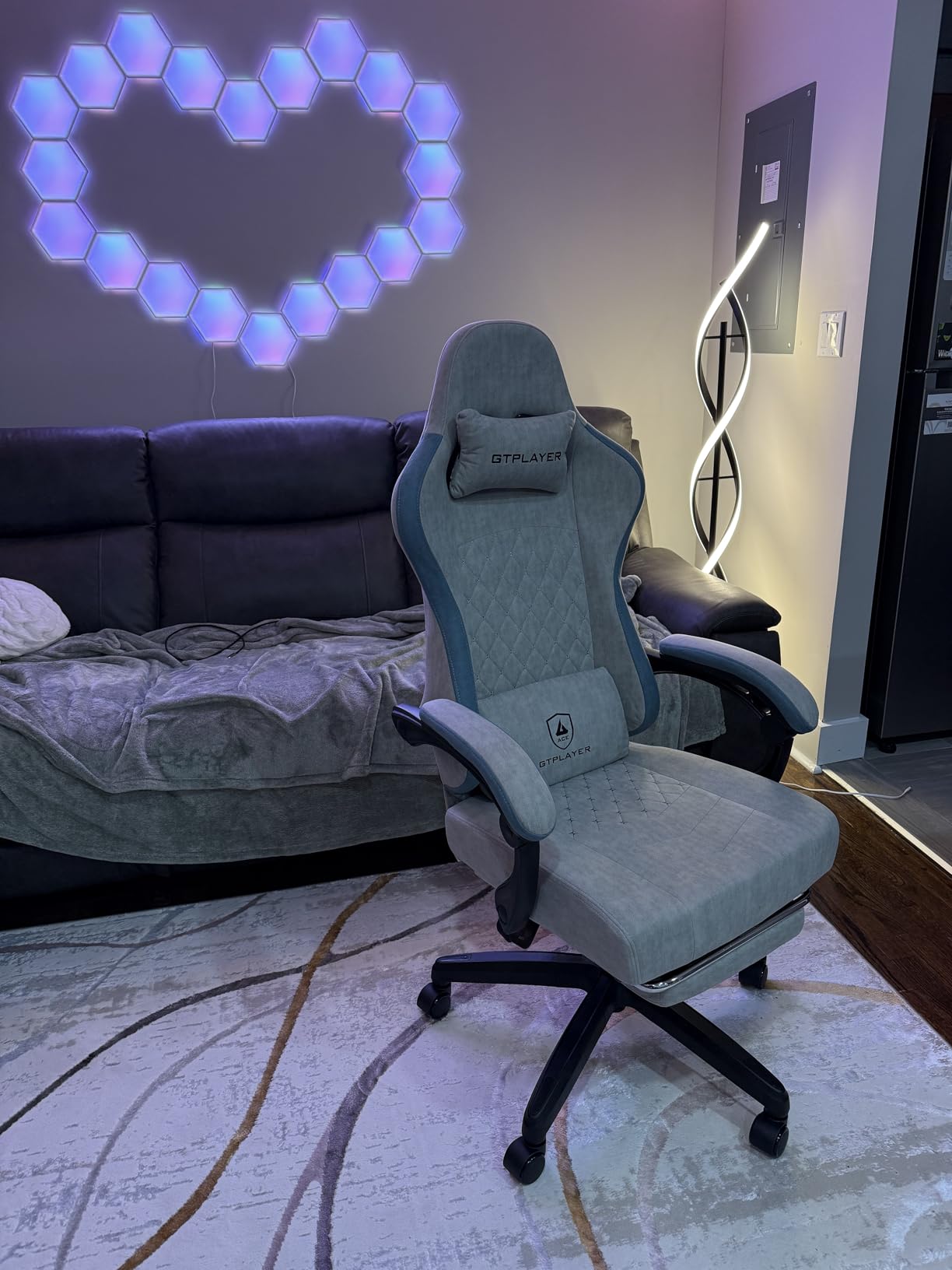 GTPLAYER Gaming Chair, Computer Office Chair with Pocket Spring Cushion, Linkage Armrests and Footrest, High Back Ergonomic Computer Chair with Lumbar Support Task Chair with Footrest(Black) Customer Review GTPLAYER Gaming Chair, Computer Office Chair with Pocket Spring Cushion, Linkage Armrests and Footrest, High Back Ergonomic Computer Chair with Lumbar Support Task Chair with Footrest(Black) - Customer Photo 2