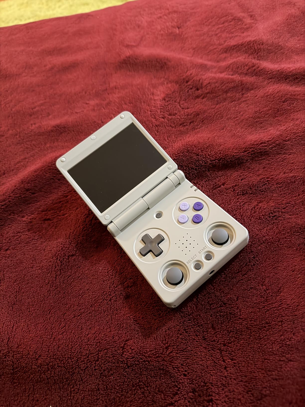 Anbernic RG34XXSP Retro Gaming Console – Flip Design, 3.4'' IPS Screen 720×480, 64G TF Card with 5000+ Games, Portable Handheld, 3300mAh Battery, WiFi HDMI Bluetooth (Indigo 64G) Customer Review Anbernic RG34XXSP Retro Gaming Console – Flip Design, 3.4'' IPS Screen 720×480, 64G TF Card with 5000+ Games, Portable Handheld, 3300mAh Battery, WiFi HDMI Bluetooth (Indigo 64G) - Customer Photo 2