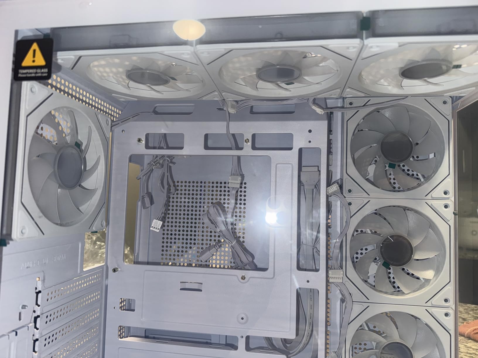 KEDIERS PC CASE ATX 4 Fans Pre-Installed, Type-C Mid Tower Computer Case with Full-View Dual Tempered Glass, Gaming PC Case,Black,K4 - Customer Photo 3