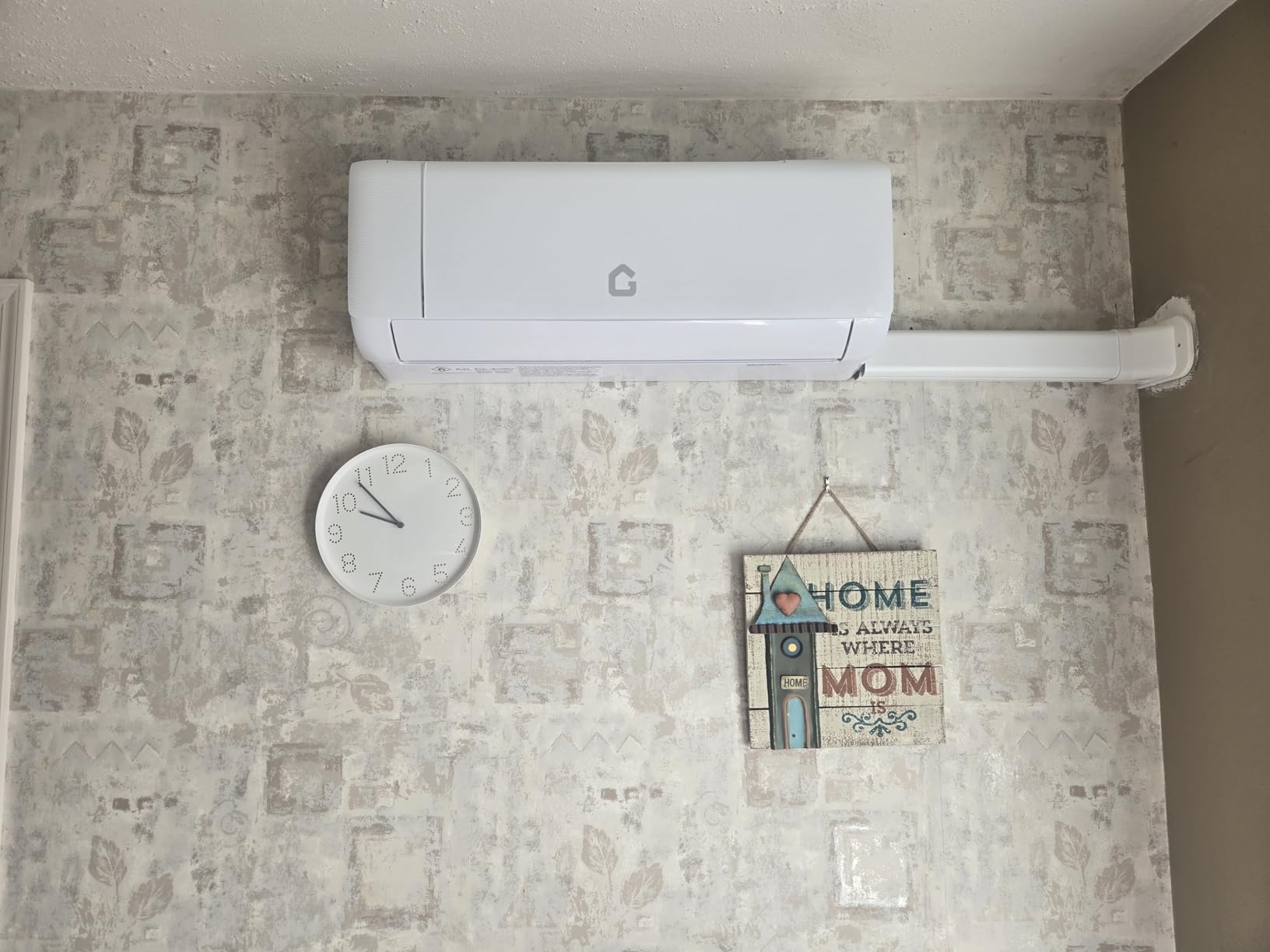 12000 BTU Mini Split AC w/WiFi Work Alexa 22 SEER2 115V Cools Up to 750 Sq. Ft,Ductless Inverter Mini Split System w/1 Ton Heat Pump Pre-Charged & 16.4 ft Installation Kit,Ultra-Quiet - Customer Photo 1