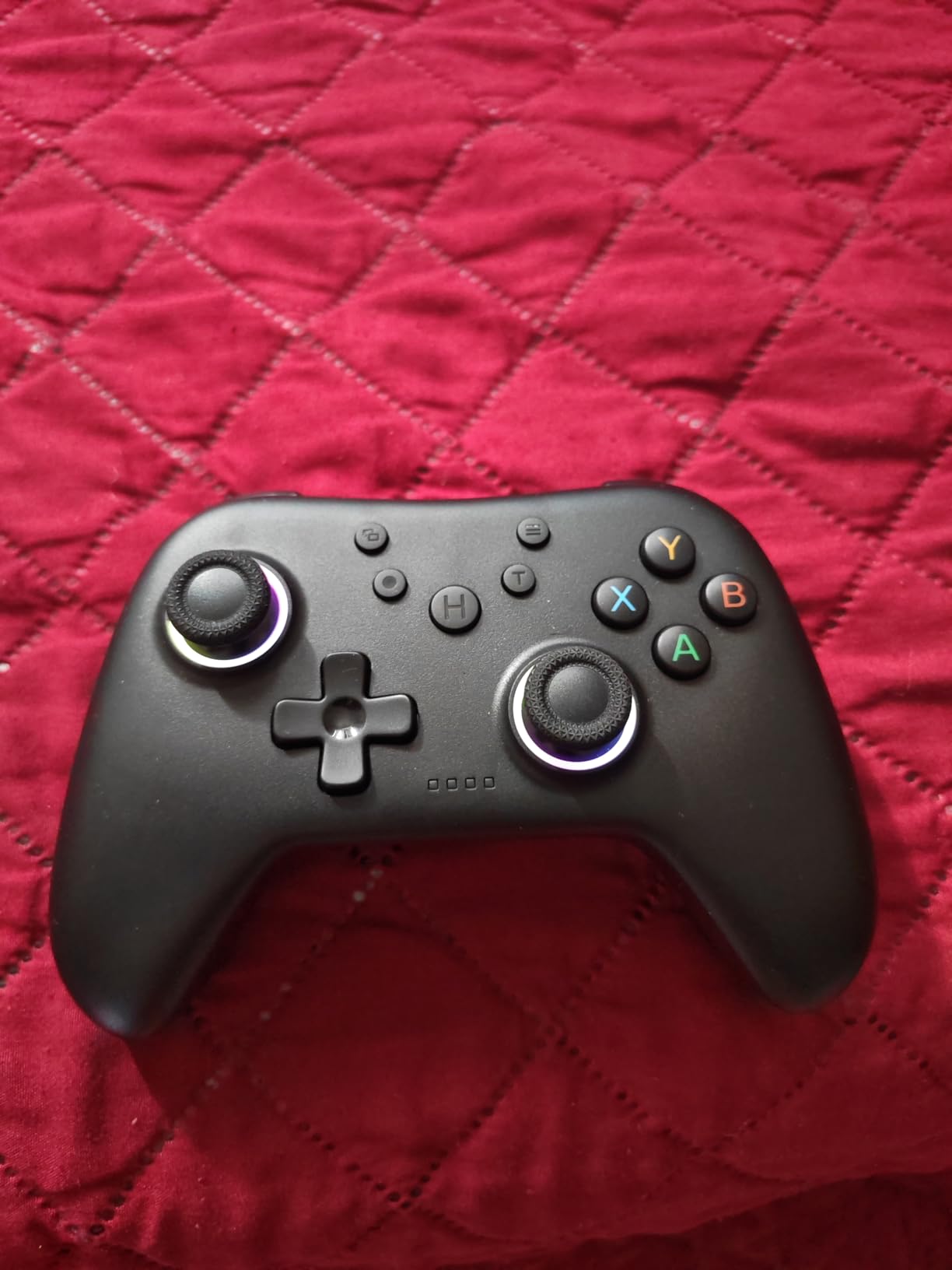 AceGamer Aurora II 2.4G Wireless Bluetooth Controller for PC/Android/Switch/iOS/Switch 2/Steam Deck with Rotary Motors, RGB Hall Effect Joysticks - Upgraded PC Gaming Controller and Back Buttons Lock Customer Review AceGamer Aurora II 2.4G Wireless Bluetooth Controller for PC/Android/Switch/iOS/Switch 2/Steam Deck with Rotary Motors, RGB Hall Effect Joysticks - Upgraded PC Gaming Controller and Back Buttons Lock - Customer Photo 2