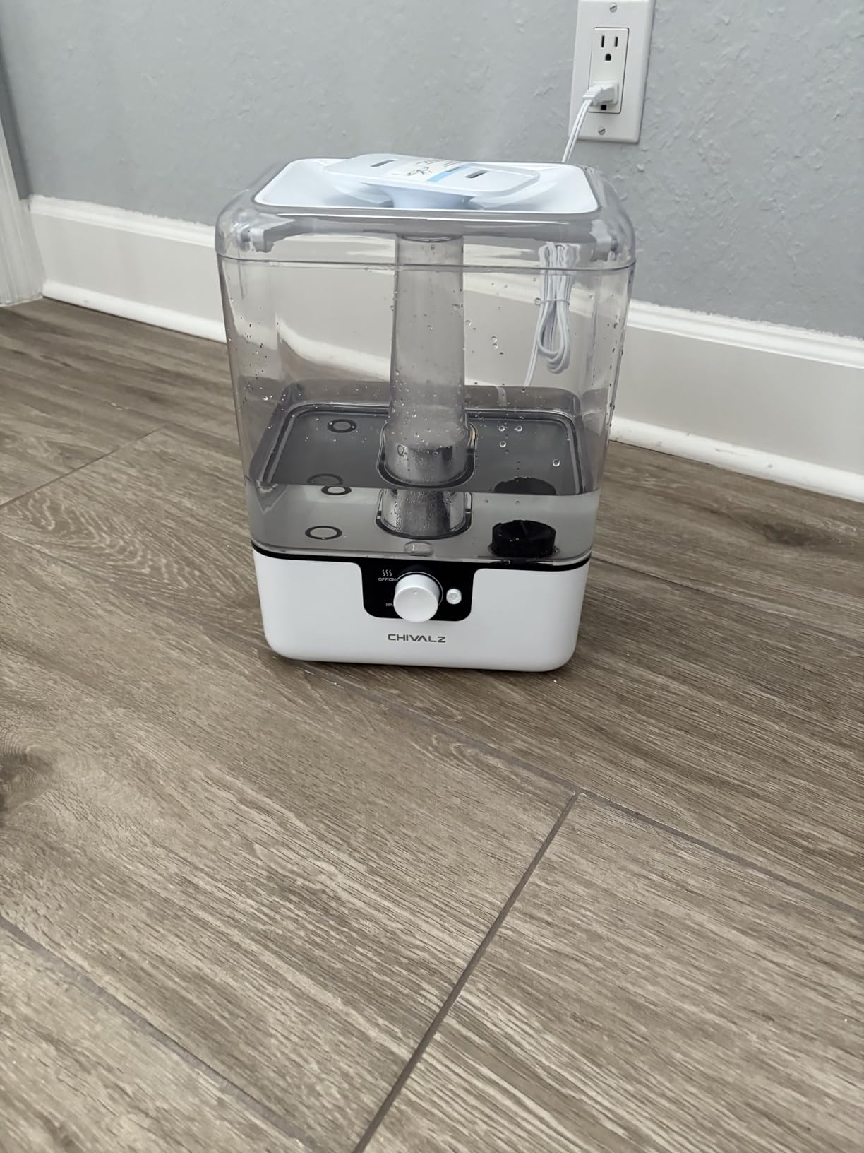 CHIVALZ Humidifiers for Bedroom, 6L Cool Mist Humidifiers for Baby Nursery, 26dB Quiet, 50H Runtime, Top Fill Humidifier for Large Room, Home, Plants, Nightlight, Oil Diffuser 1 Pack White Customer Review CHIVALZ Humidifiers for Bedroom, 6L Cool Mist Humidifiers for Baby Nursery, 26dB Quiet, 50H Runtime, Top Fill Humidifier for Large Room, Home, Plants, Nightlight, Oil Diffuser 1 Pack White - Customer Photo 4