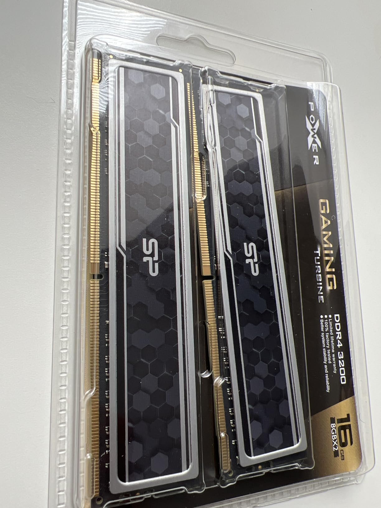 Silicon Power Value Gaming DDR4 RAM 32GB (2x16GB) 3200MHz (PC4 25600) 288-pin CL16 1.35V UDIMM Desktop Memory Module with Heatsink Grey SU032GXLZU320BDAJ7 Customer Review Silicon Power Value Gaming DDR4 RAM 32GB (2x16GB) 3200MHz (PC4 25600) 288-pin CL16 1.35V UDIMM Desktop Memory Module with Heatsink Grey SU032GXLZU320BDAJ7 - Customer Photo 3