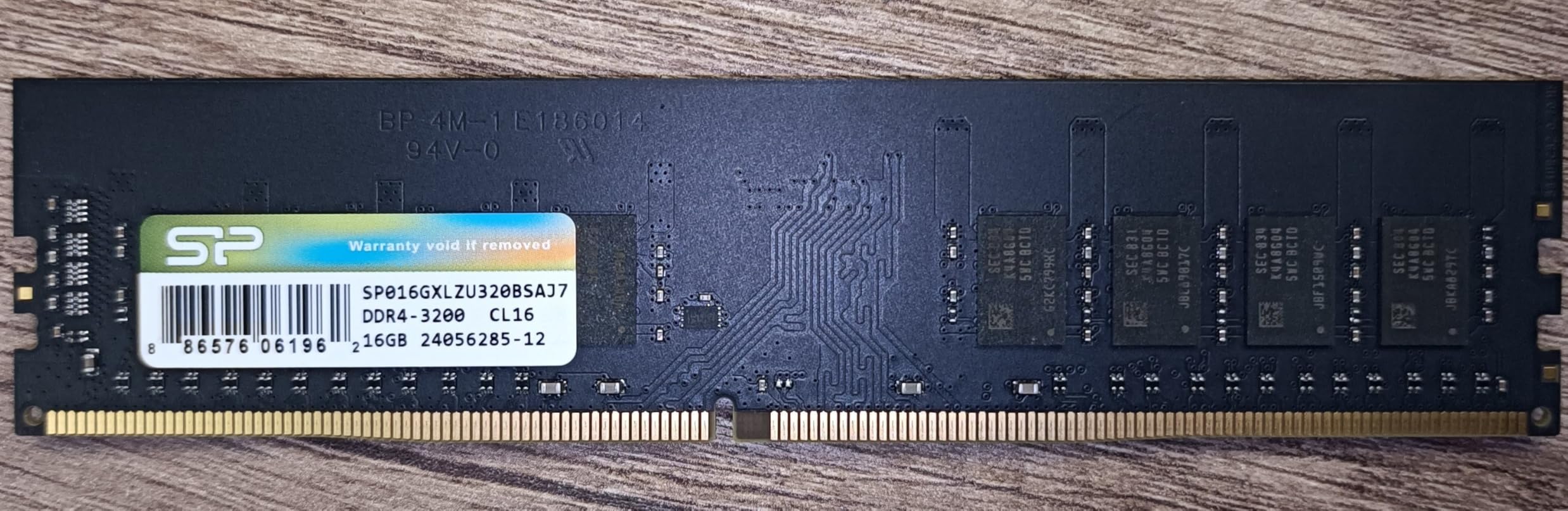 Silicon Power Value Gaming DDR4 RAM 16GB (2x8GB) 3200MHz (PC4 25600) 288-pin CL16 1.35V UDIMM Desktop Memory Module with Heatsink Grey SU016GXLZU320BDAJ5 Customer Review Silicon Power Value Gaming DDR4 RAM 16GB (2x8GB) 3200MHz (PC4 25600) 288-pin CL16 1.35V UDIMM Desktop Memory Module with Heatsink Grey SU016GXLZU320BDAJ5 - Customer Photo 2