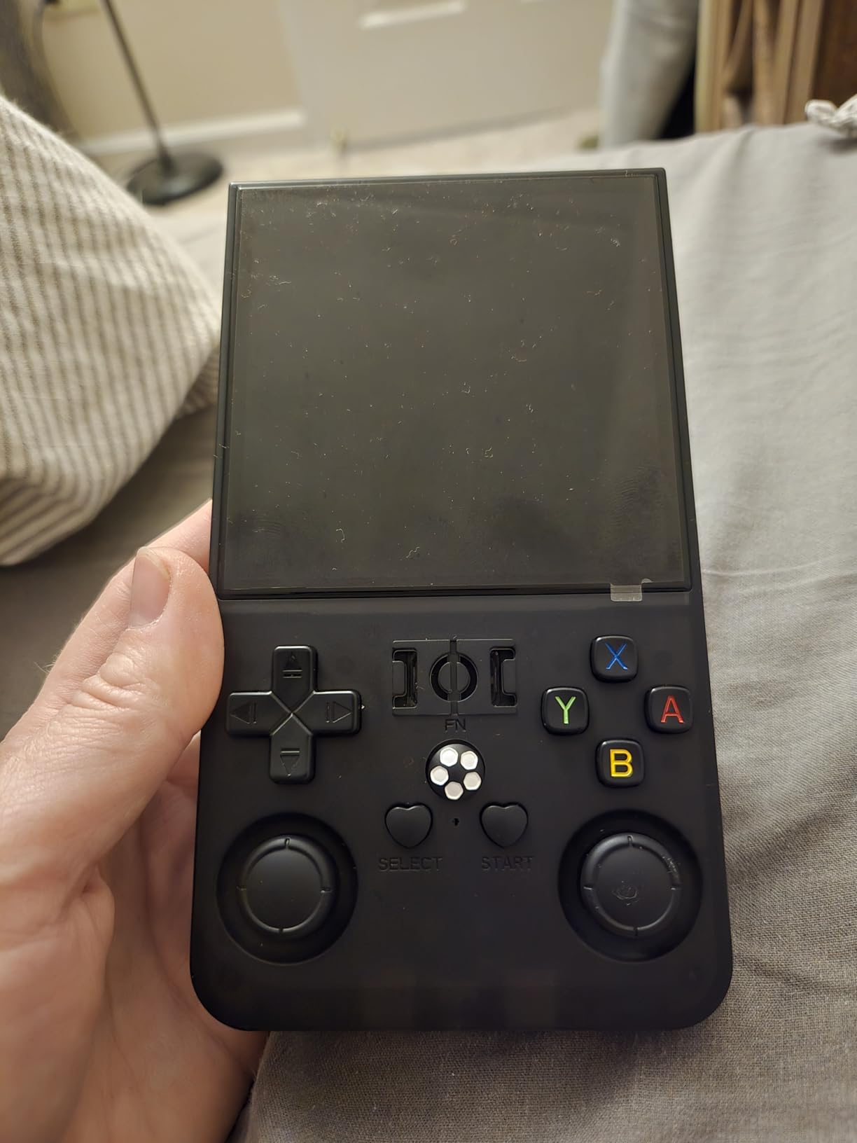 R36MAX Retro Handheld Game Console, 4.0 Inch 720x720 IPS Screen, Built-in 18,000+ Classic Game, Portable Hand Held Open Source Linux System, 4000mAh Battery Retro Gaming Console (Black 64GB) Customer Review R36MAX Retro Handheld Game Console, 4.0 Inch 720x720 IPS Screen, Built-in 18,000+ Classic Game, Portable Hand Held Open Source Linux System, 4000mAh Battery Retro Gaming Console (Black 64GB) - Customer Photo 2