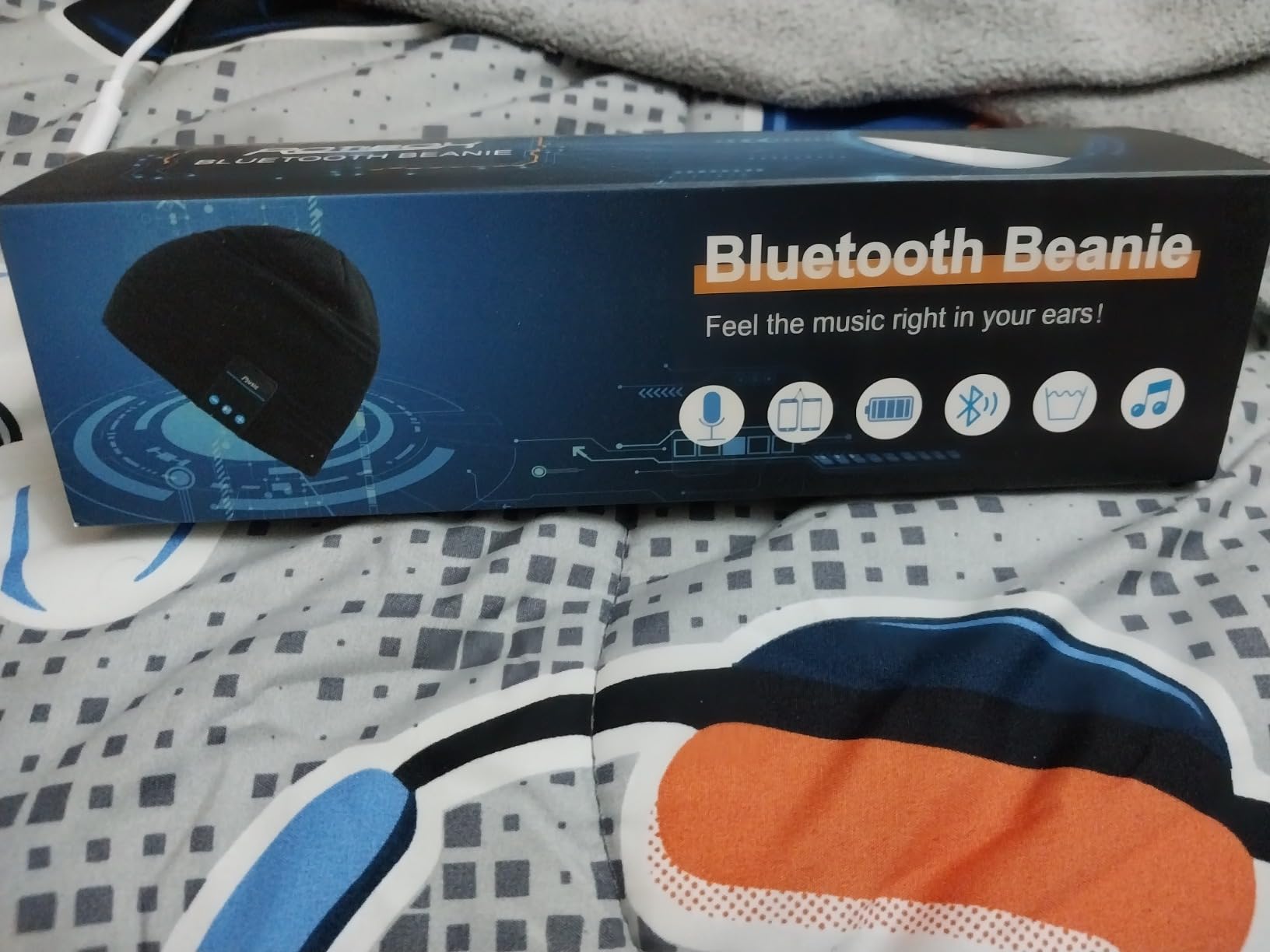 Rotibox Bluetooth Beanie Hat Wireless Headphone for Outdoor Sports Xmas Gifts Customer Review Rotibox Bluetooth Beanie Hat Wireless Headphone for Outdoor Sports Xmas Gifts - Customer Photo 2