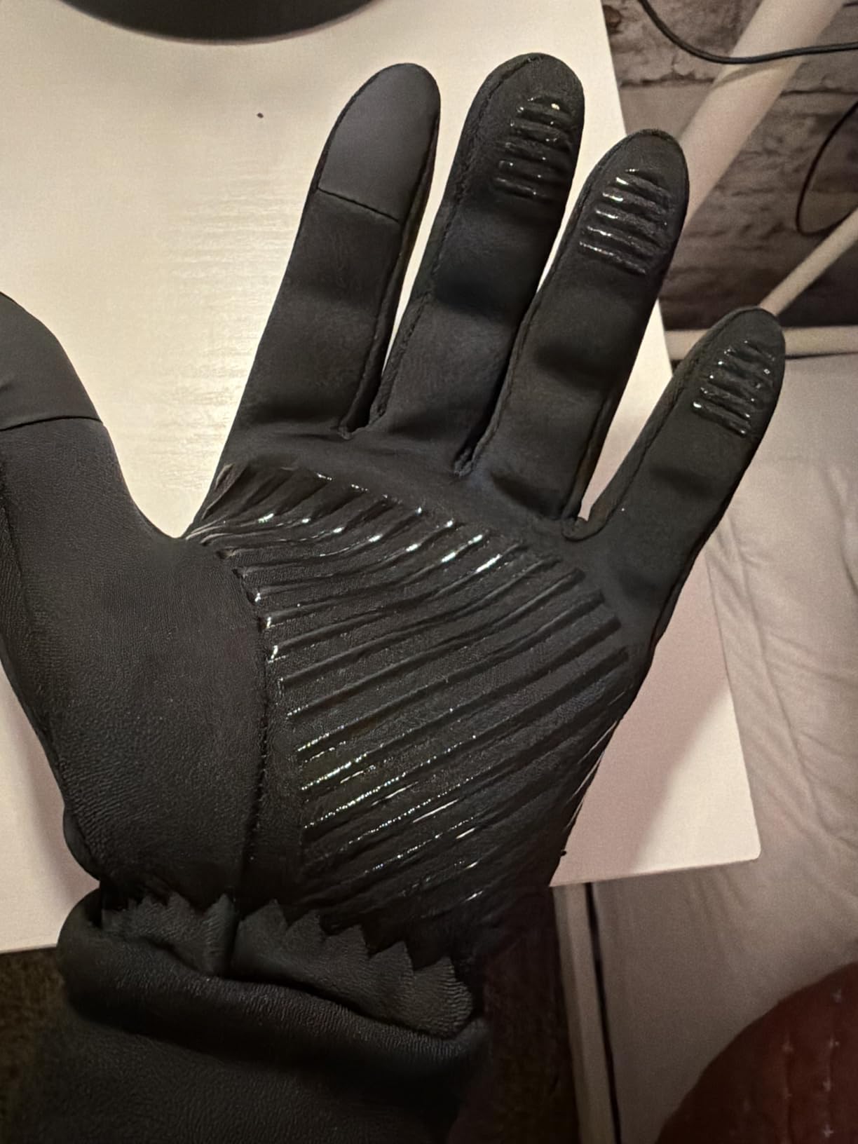 SIMARI Winter Gloves Women Men Ski Snow Gloves Liner Thermal Warm Touch Screen, Suit for Running, Cycling, Biking, Hiking, Driving, Walking, Typing, Freezer Work, Sports, Soccer, Shooting, Gaming 102 Customer Review SIMARI Winter Gloves Women Men Ski Snow Gloves Liner Thermal Warm Touch Screen, Suit for Running, Cycling, Biking, Hiking, Driving, Walking, Typing, Freezer Work, Sports, Soccer, Shooting, Gaming 102 - Customer Photo 1