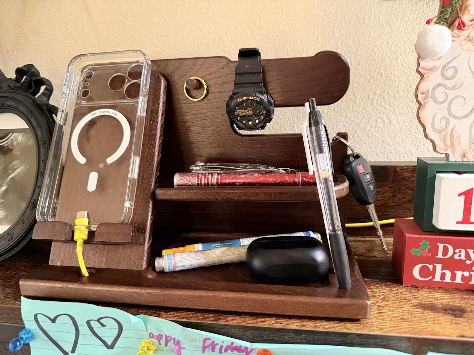 TESLYAR Wood Phone Docking Station for Men - Desk or Nightstand Organizer - Birthday Gifts for Husband, Dad - Anniversary Idea from Wife - Key Holder, Stand Wallet, Watch & Essentials (Bourbon Brown) Customer Review TESLYAR Wood Phone Docking Station for Men - Desk or Nightstand Organizer - Birthday Gifts for Husband, Dad - Anniversary Idea from Wife - Key Holder, Stand Wallet, Watch & Essentials (Bourbon Brown) - Customer Photo 1