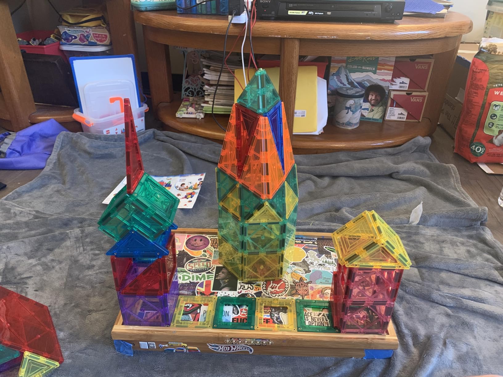 PLAYVIBE Magnetic Tiles - 60 Piece Set, Multicolor - STEM Play & Stem Toys Customer Review PLAYVIBE Magnetic Tiles - 60 Piece Set, Multicolor - STEM Play & Stem Toys - Customer Photo 2