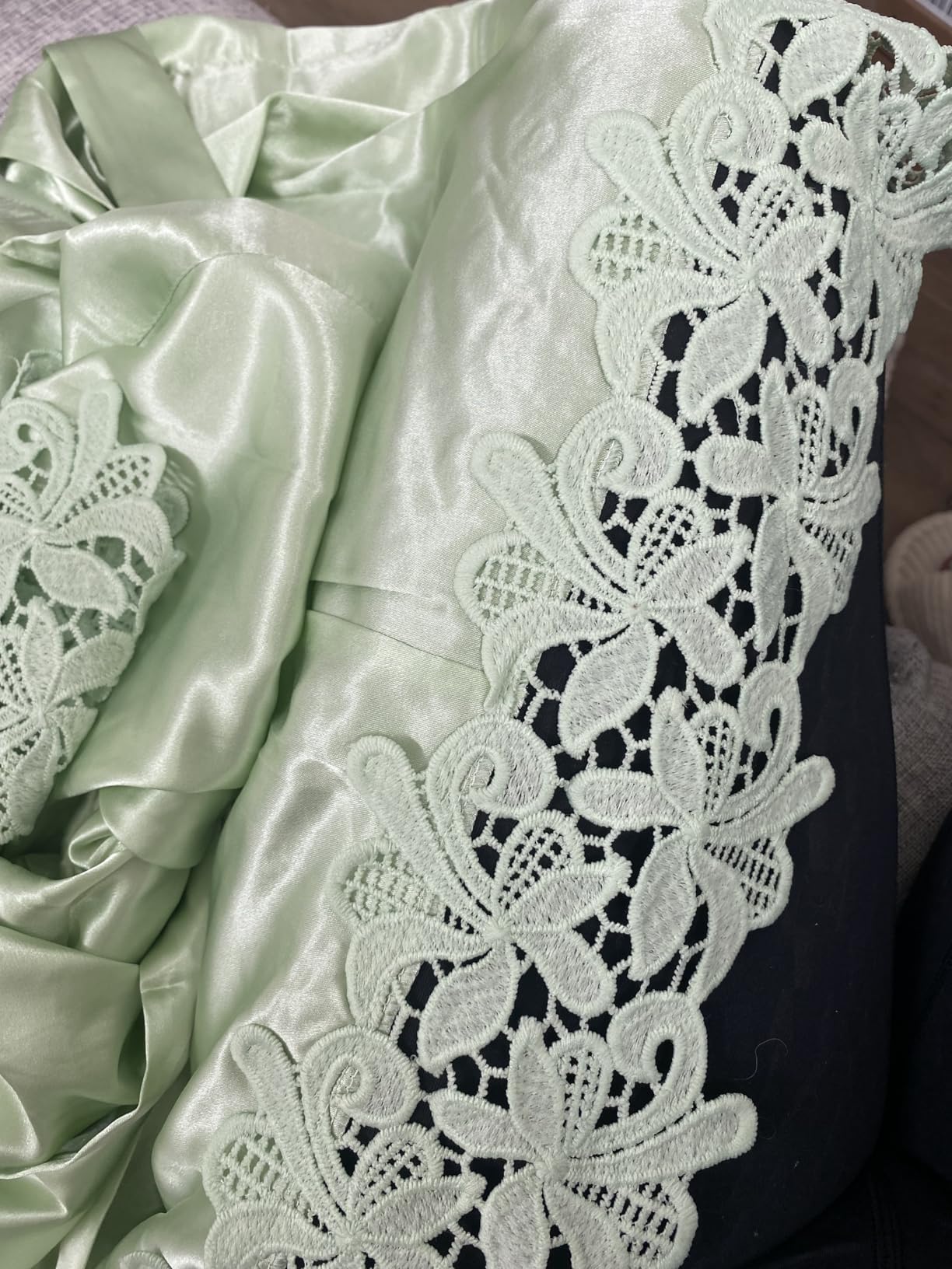 Crystal Dew Women's Lace Trim Bride Kimono Robes with Embroidery Bridal Silky Satin Bathrobe Wedding Party Sleepwear Customer Review Crystal Dew Women's Lace Trim Bride Kimono Robes with Embroidery Bridal Silky Satin Bathrobe Wedding Party Sleepwear - Customer Photo 1