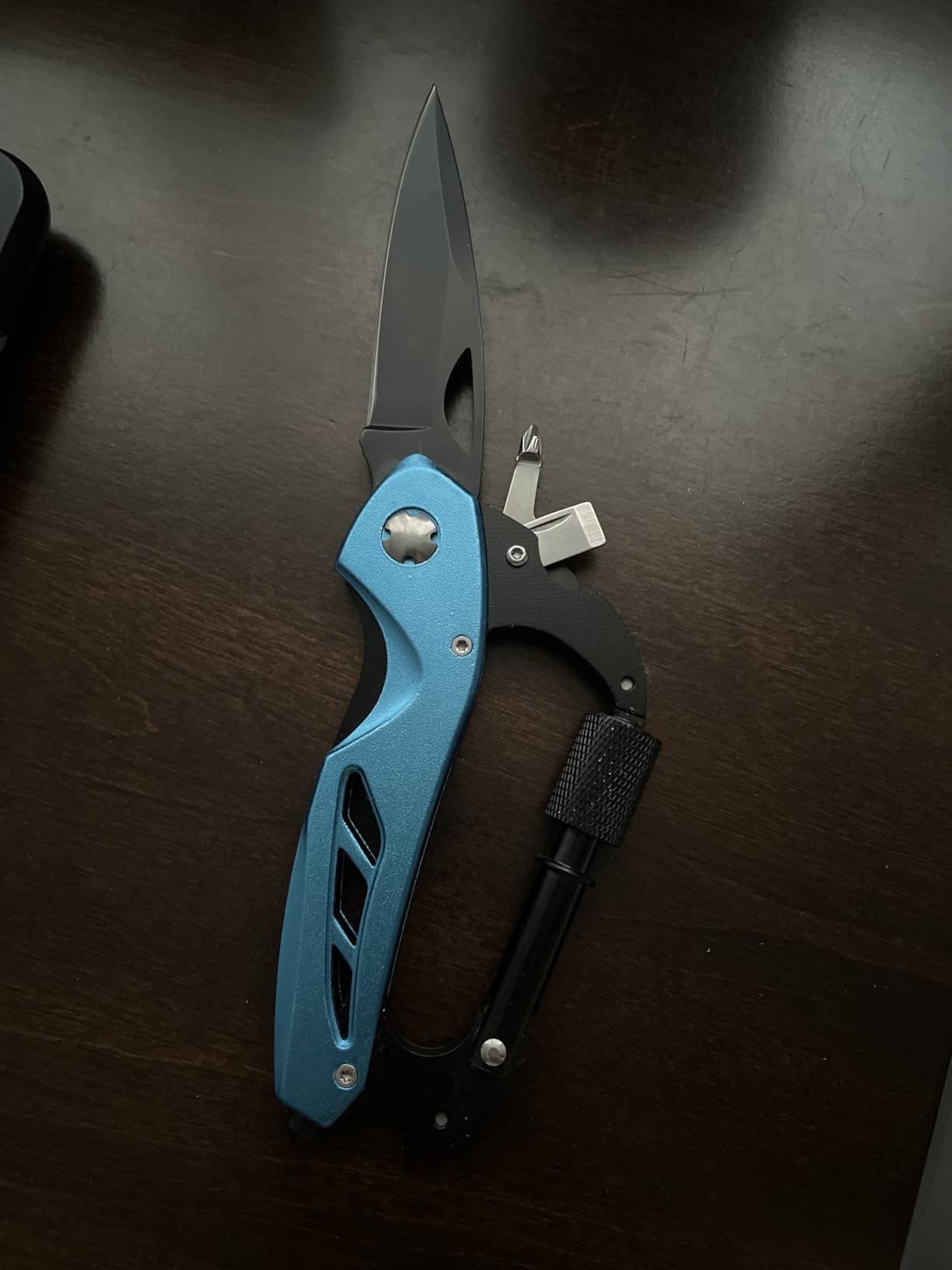 Multitool Carabiner with Pocket Knife, Stocking Stuffers Gifts for Men, EDC Carabiners with Folding Knives, Bottle Opener, Window Breaker and Screwdriver, Survival Gear for Camping Hiking Customer Review Multitool Carabiner with Pocket Knife, Stocking Stuffers Gifts for Men, EDC Carabiners with Folding Knives, Bottle Opener, Window Breaker and Screwdriver, Survival Gear for Camping Hiking - Customer Photo 1