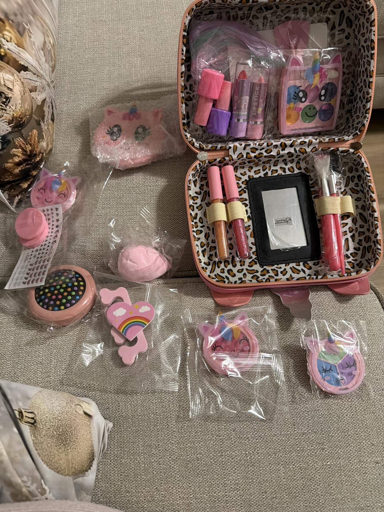 Heaning Kids Washable Makeup Girl Toys - Real Makeup Kit Kid Make up Set for Toddlers Children Princess Dress Up Christmas Birthday Gifts Toys for 3 4 5 6 7 8 9 10 11 12 Year Old Girls Customer Review Heaning Kids Washable Makeup Girl Toys - Real Makeup Kit Kid Make up Set for Toddlers Children Princess Dress Up Christmas Birthday Gifts Toys for 3 4 5 6 7 8 9 10 11 12 Year Old Girls - Customer Photo 1