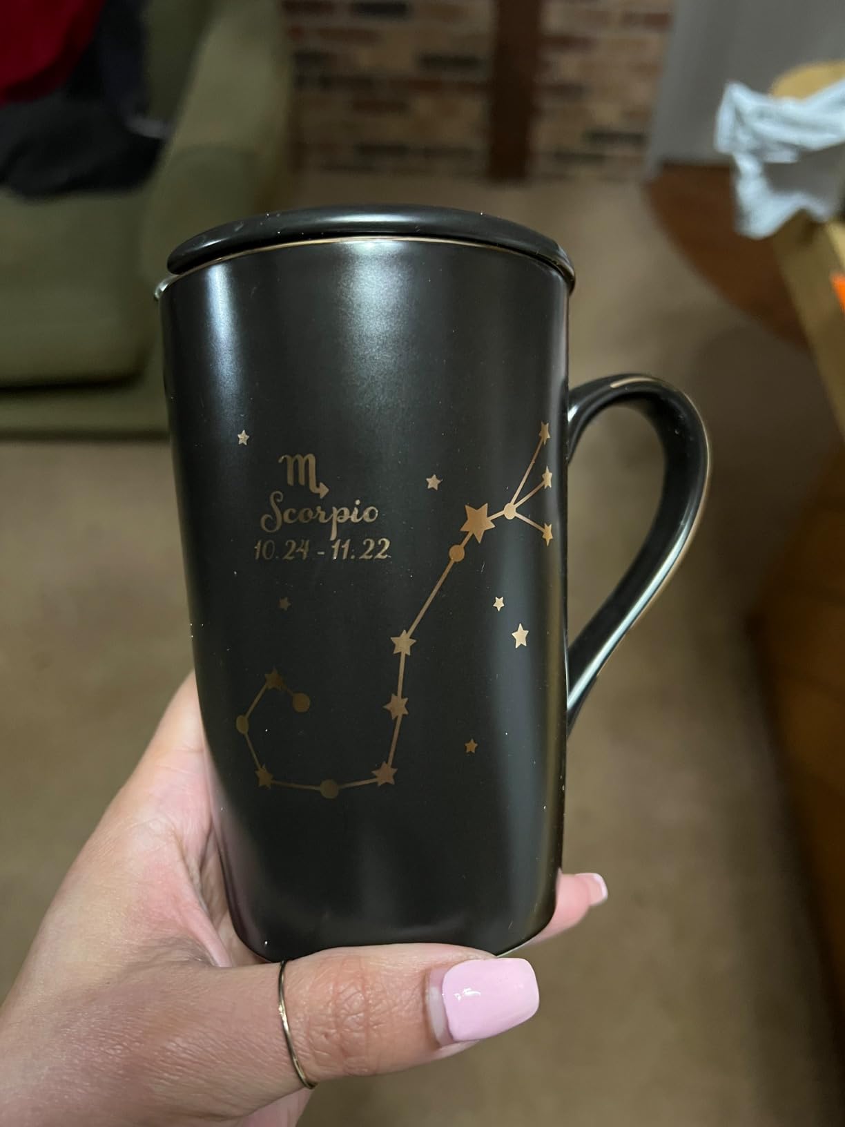 YHRJWN - Aquarius Gifts for Women, Aquarius Zodiac Sign Star Coffee Mug, Aquarius Gifts for Girls Woman Men, Jan Feb Birthday Gifts for 12 Horoscope Astrology Lovers, 14 Oz Black Cup with Gift Box Customer Review YHRJWN - Aquarius Gifts for Women, Aquarius Zodiac Sign Star Coffee Mug, Aquarius Gifts for Girls Woman Men, Jan Feb Birthday Gifts for 12 Horoscope Astrology Lovers, 14 Oz Black Cup with Gift Box - Customer Photo 2