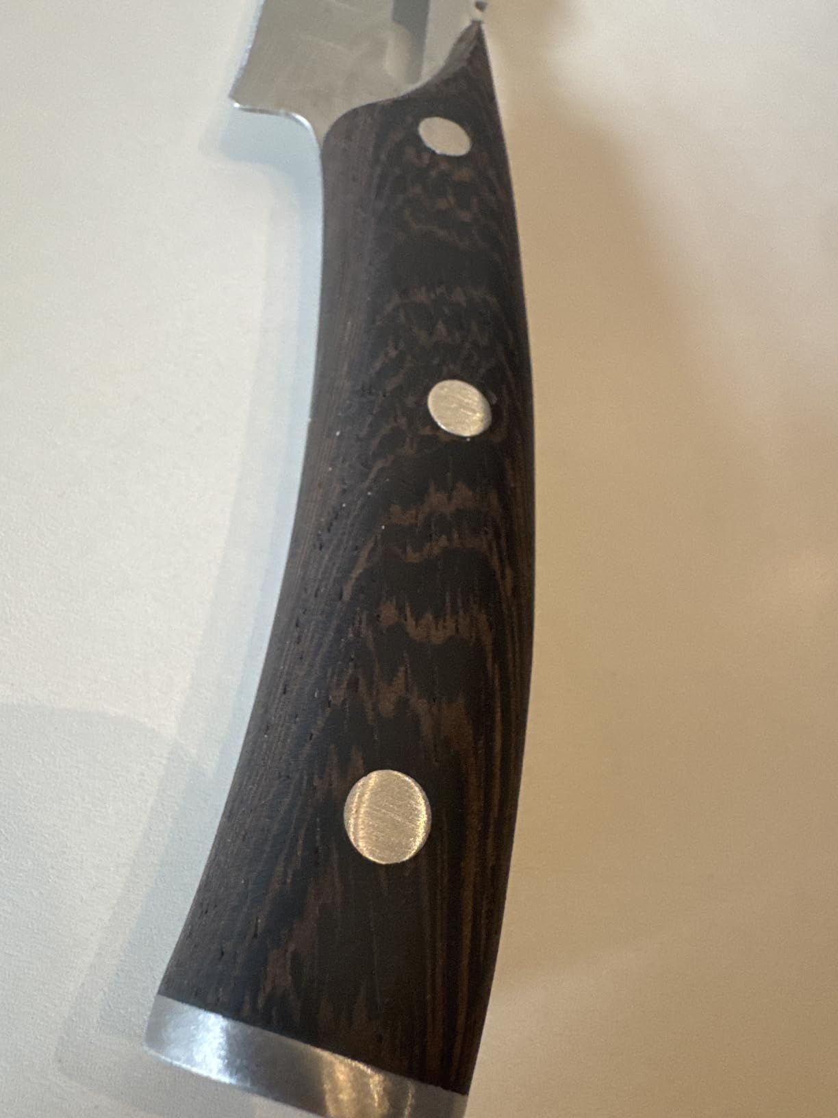 SYOKAMI Multifunction Carving Knife, 12 Inch High-Carbon Japanese Style Brisket Knife with Wood Handle, Damascus Pattern Full Tang Design, Razor Sharp Slicing Knife for Meat Cutting with Gift Box Customer Review SYOKAMI Multifunction Carving Knife, 12 Inch High-Carbon Japanese Style Brisket Knife with Wood Handle, Damascus Pattern Full Tang Design, Razor Sharp Slicing Knife for Meat Cutting with Gift Box - Customer Photo 1